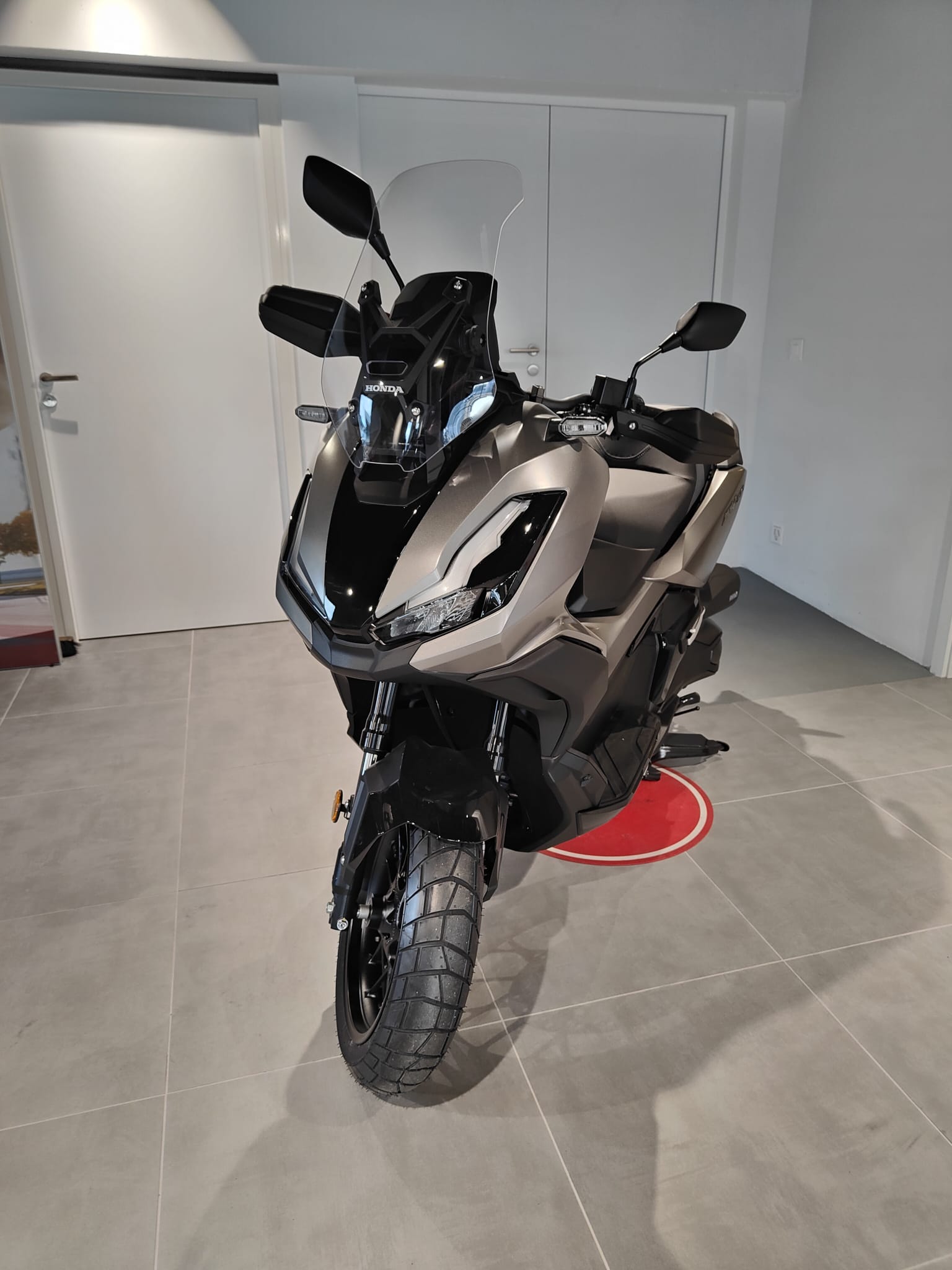 HONDA ADV 350-image-1