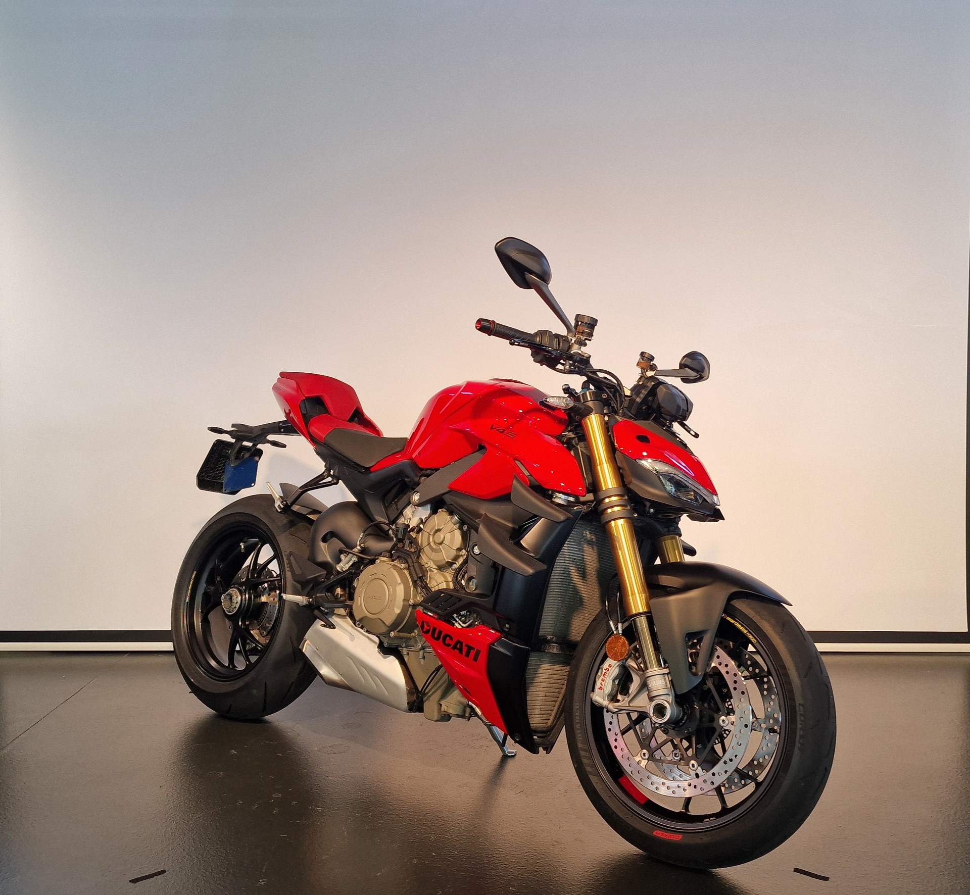 DUCATI Streetfighter V4 S-showroom-element-2