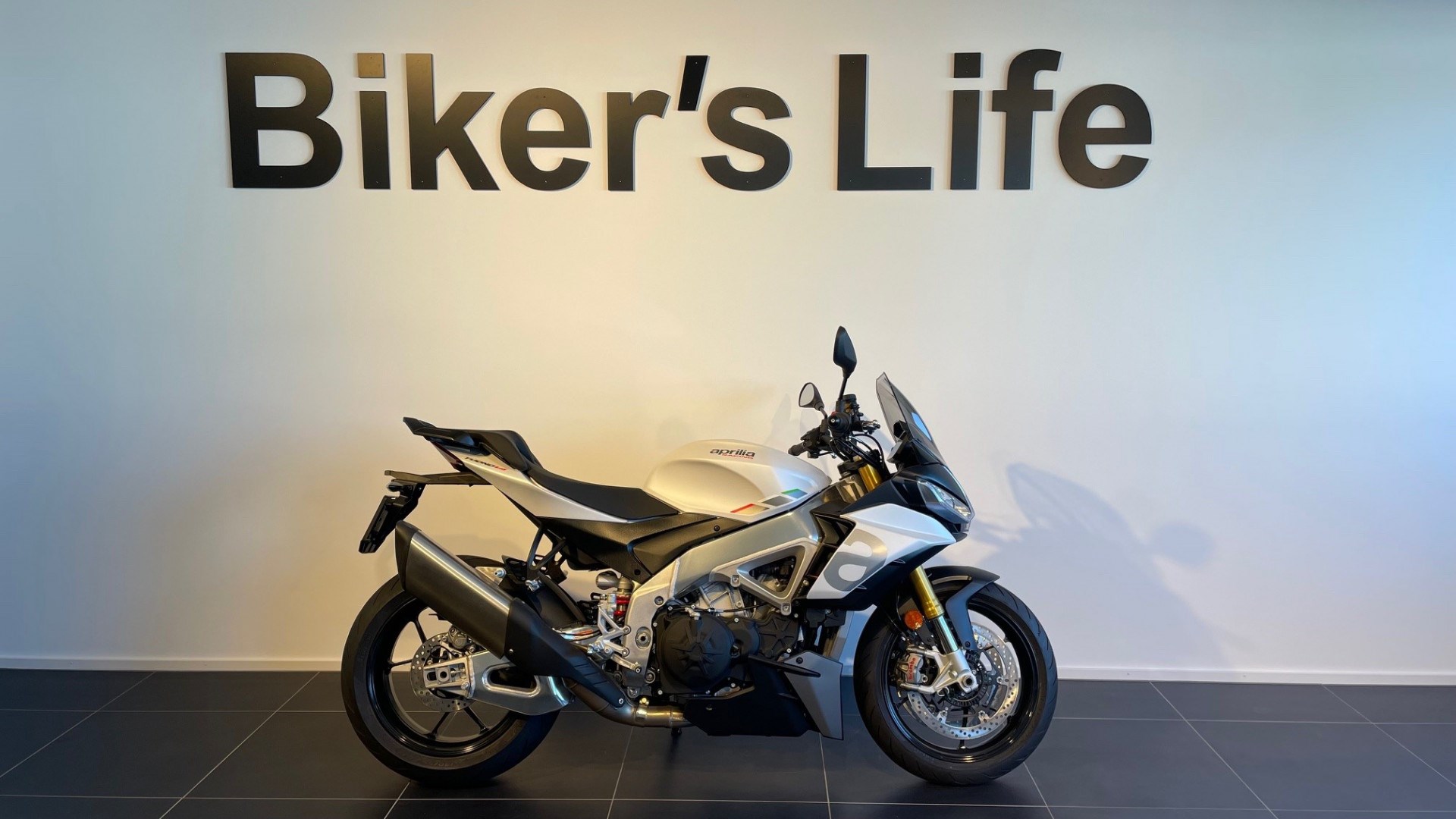 APRILIA Tuono V4 1100-image-0