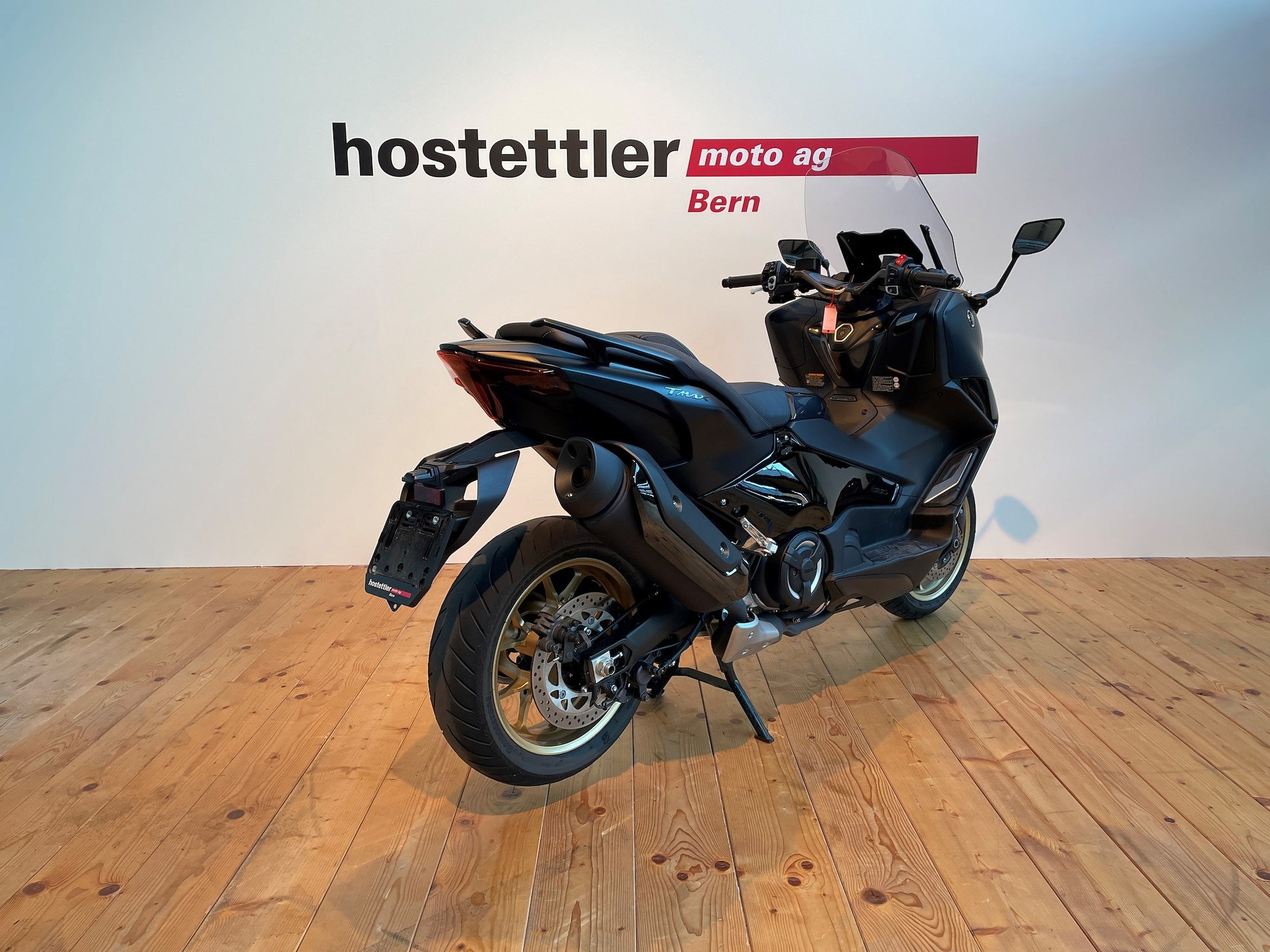 YAMAHA T-MAX XP-showroom-element-2