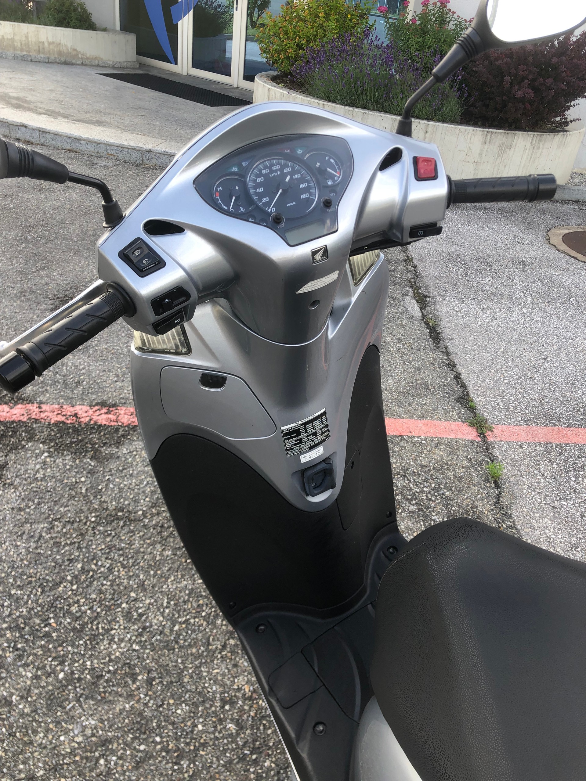 HONDA SH 300 i ABS-image-3