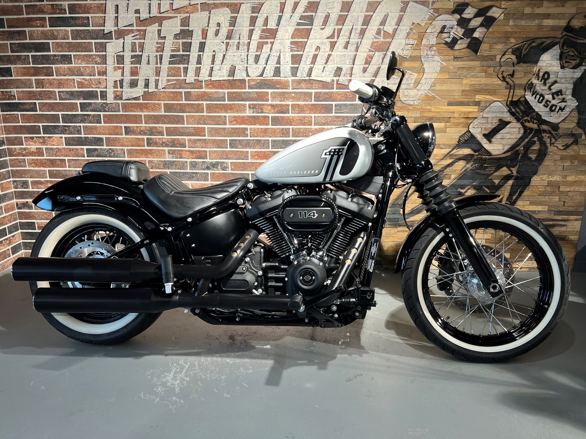 HARLEY-DAVIDSON FXBBS Street Bob 114-showroom-element-3