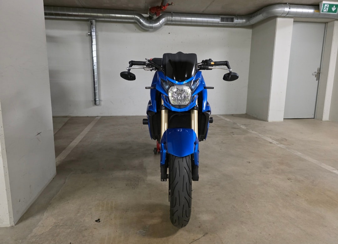 SUZUKI GSR 750 ABS