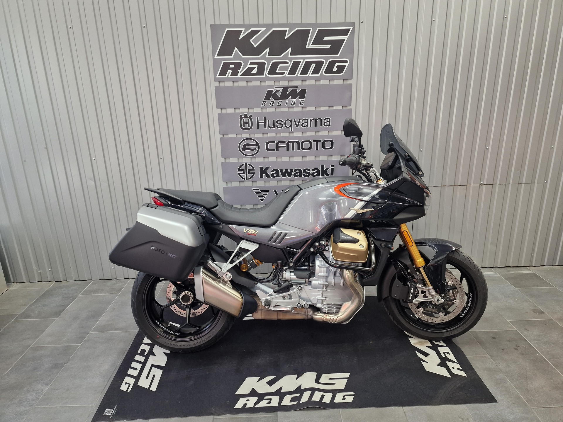 MOTO GUZZI V100 Mandello