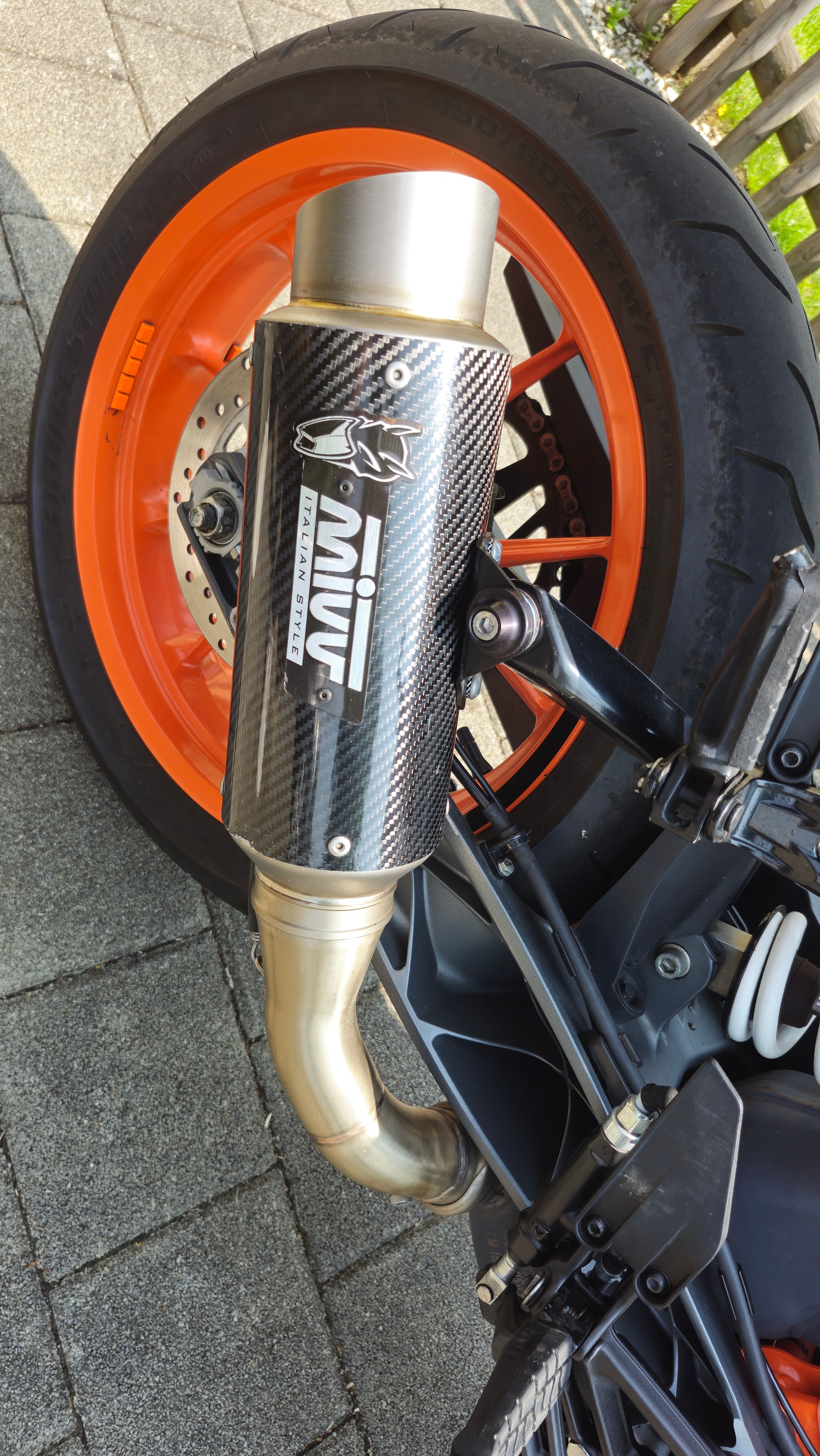 KTM 390 Duke ABS-image-4