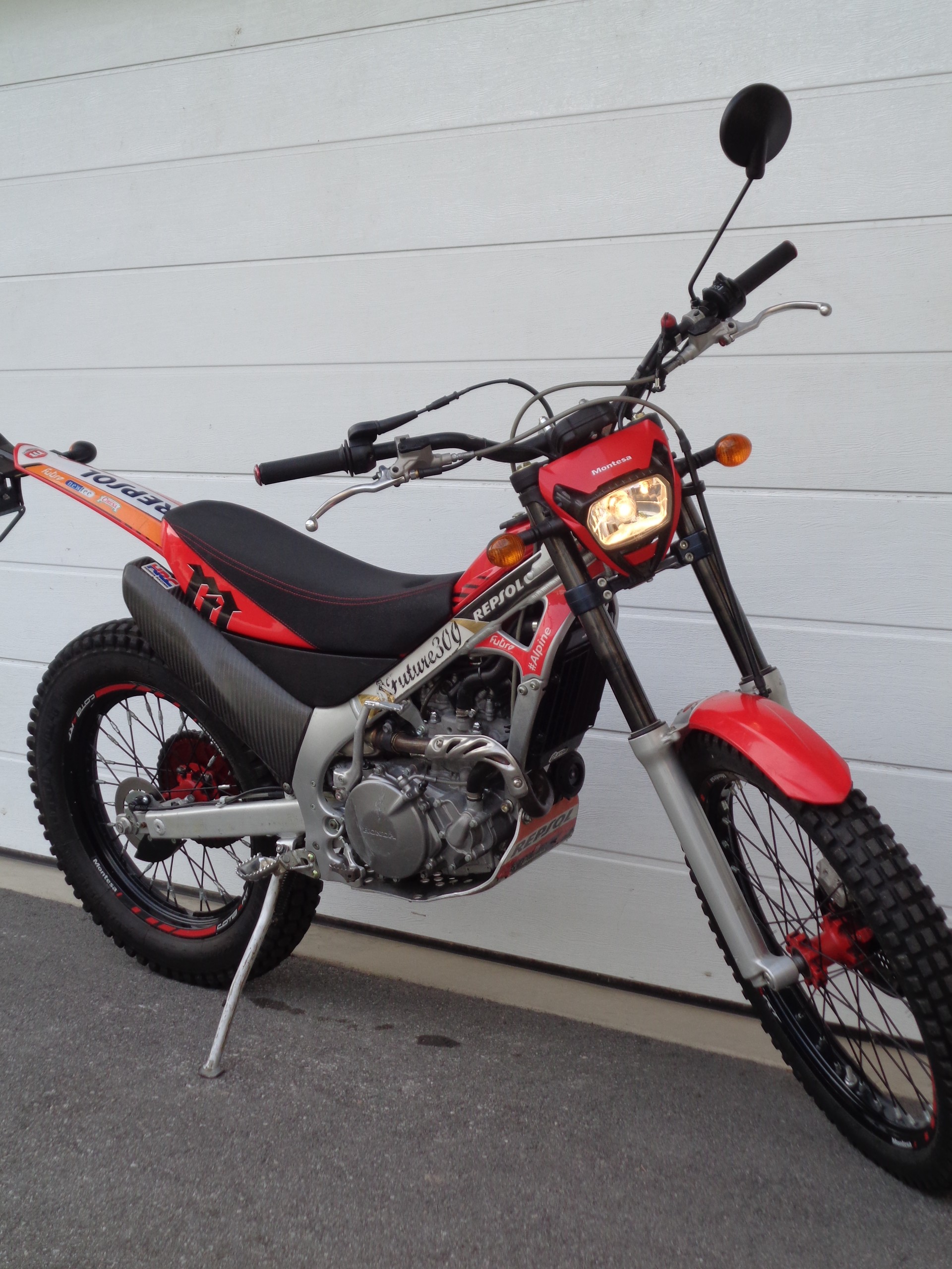 MONTESA Honda Cota 4RT 260F-showroom-element-1