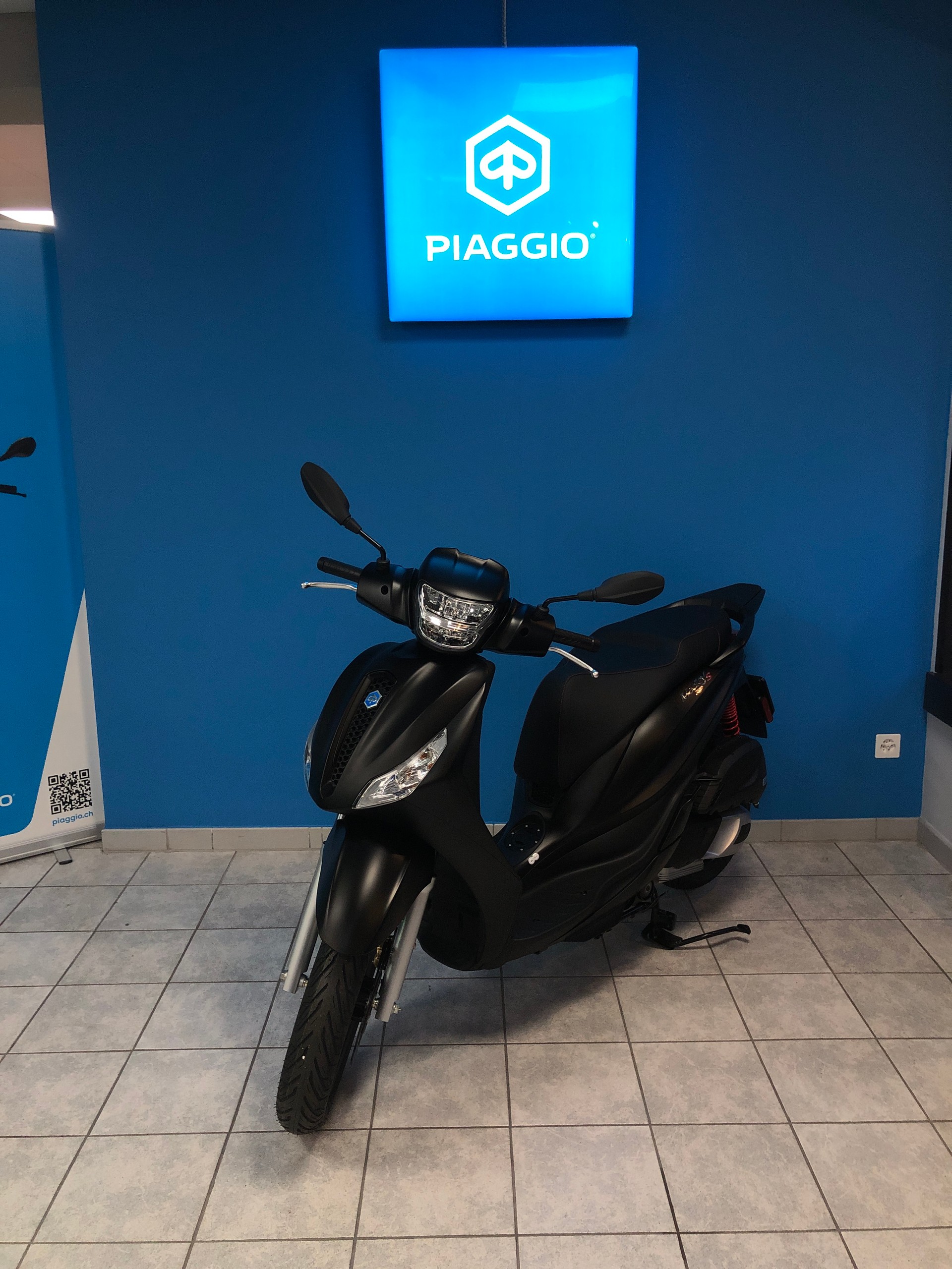 PIAGGIO Medley 125 Sport-image-1