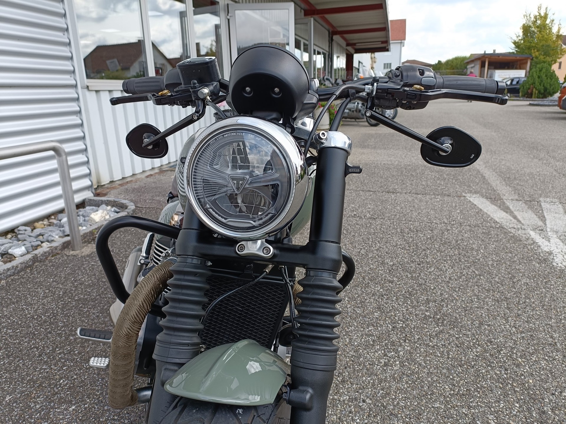 TRIUMPH Bonneville 1200 Speedmaster ABS-image-5