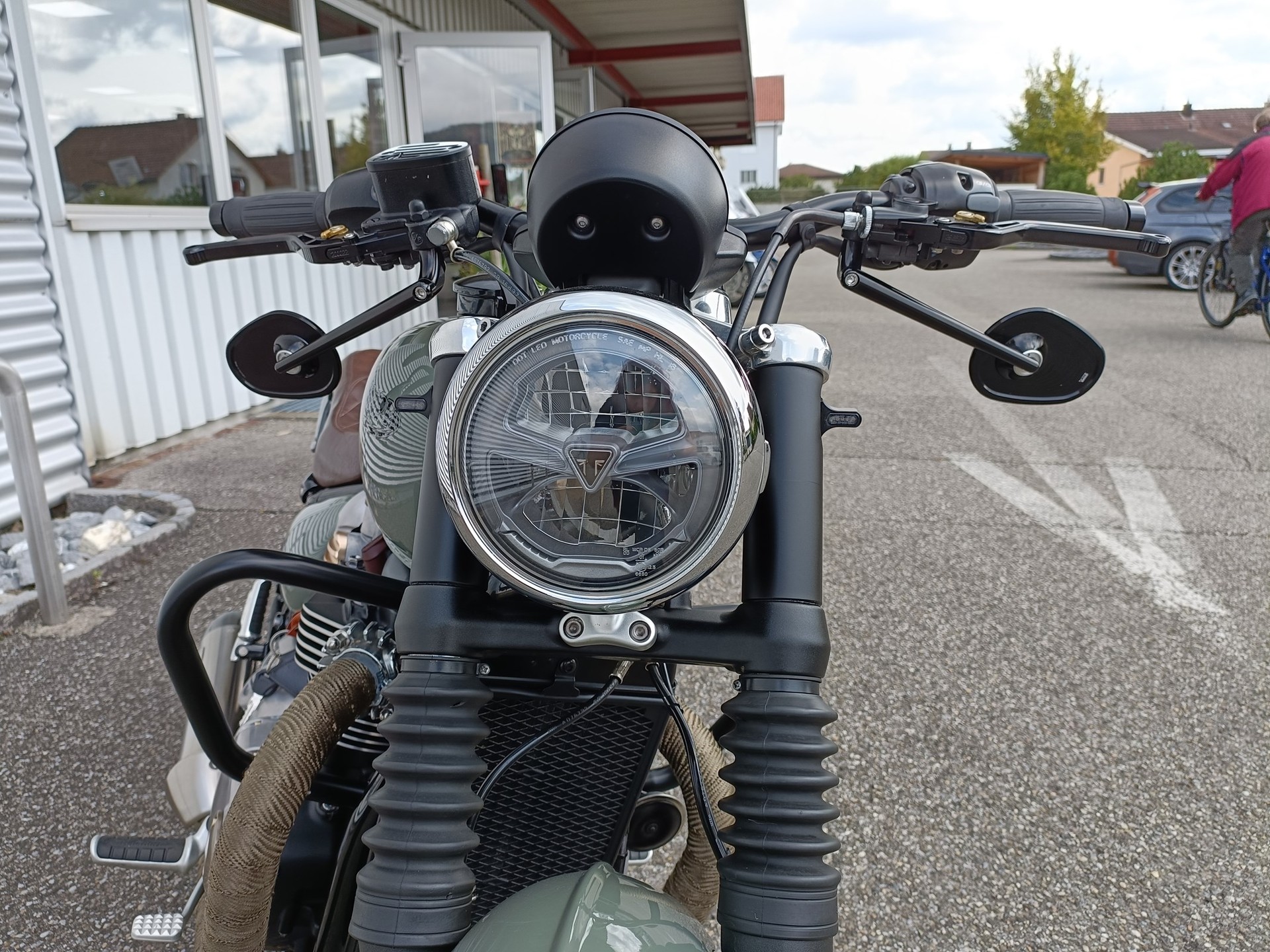 TRIUMPH Bonneville 1200 Speedmaster ABS-image-6