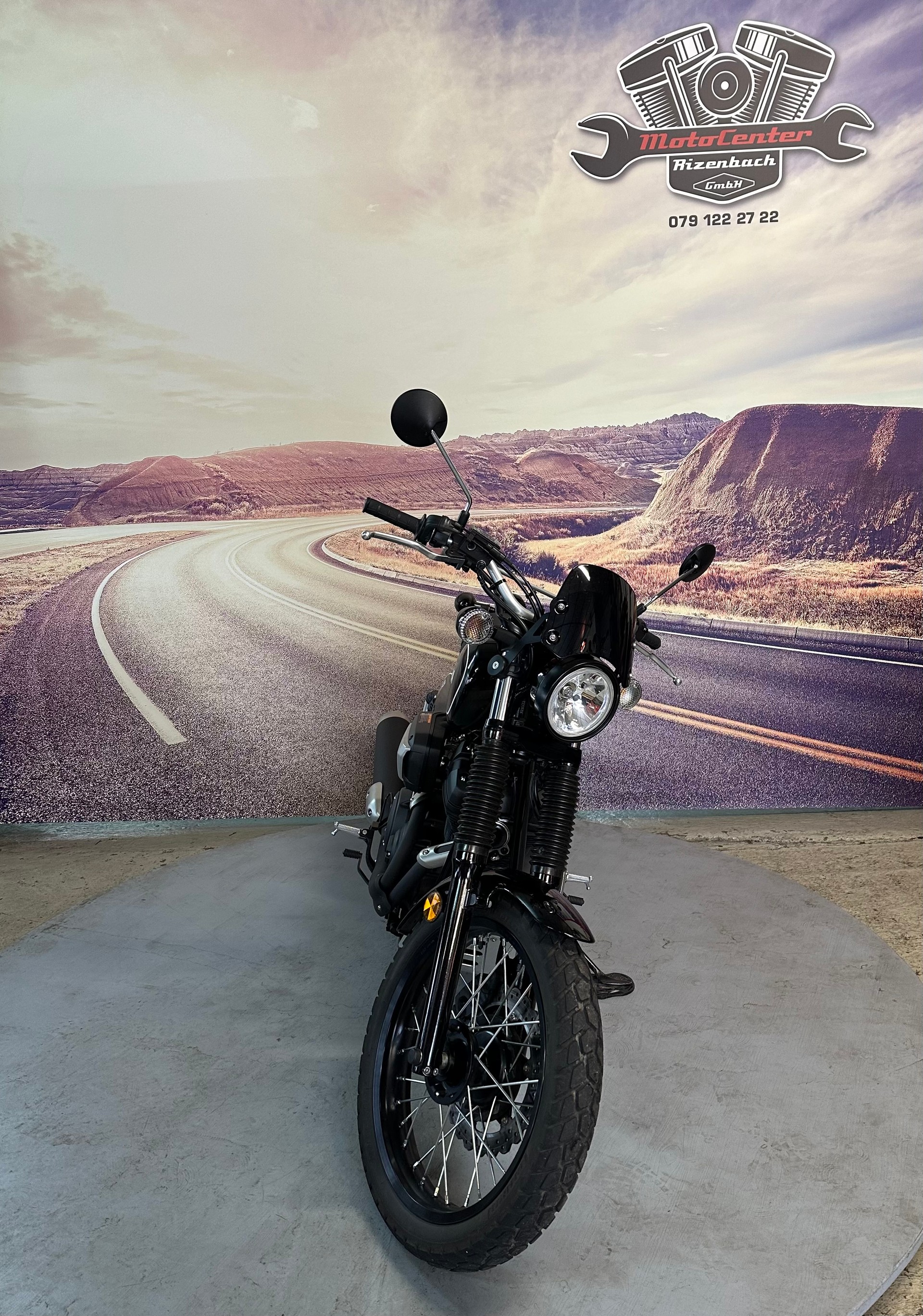 YAMAHA SCR 950 ABS-showroom-element-3
