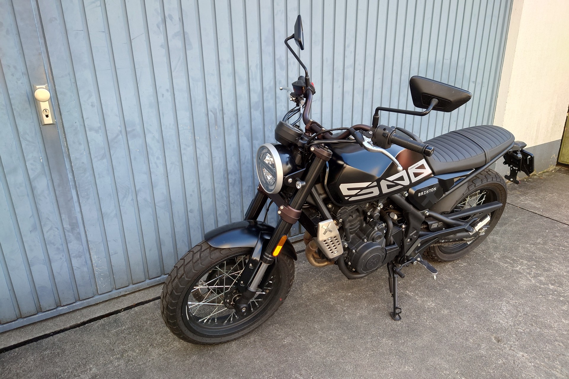 BRIXTON Crossfire 500 X