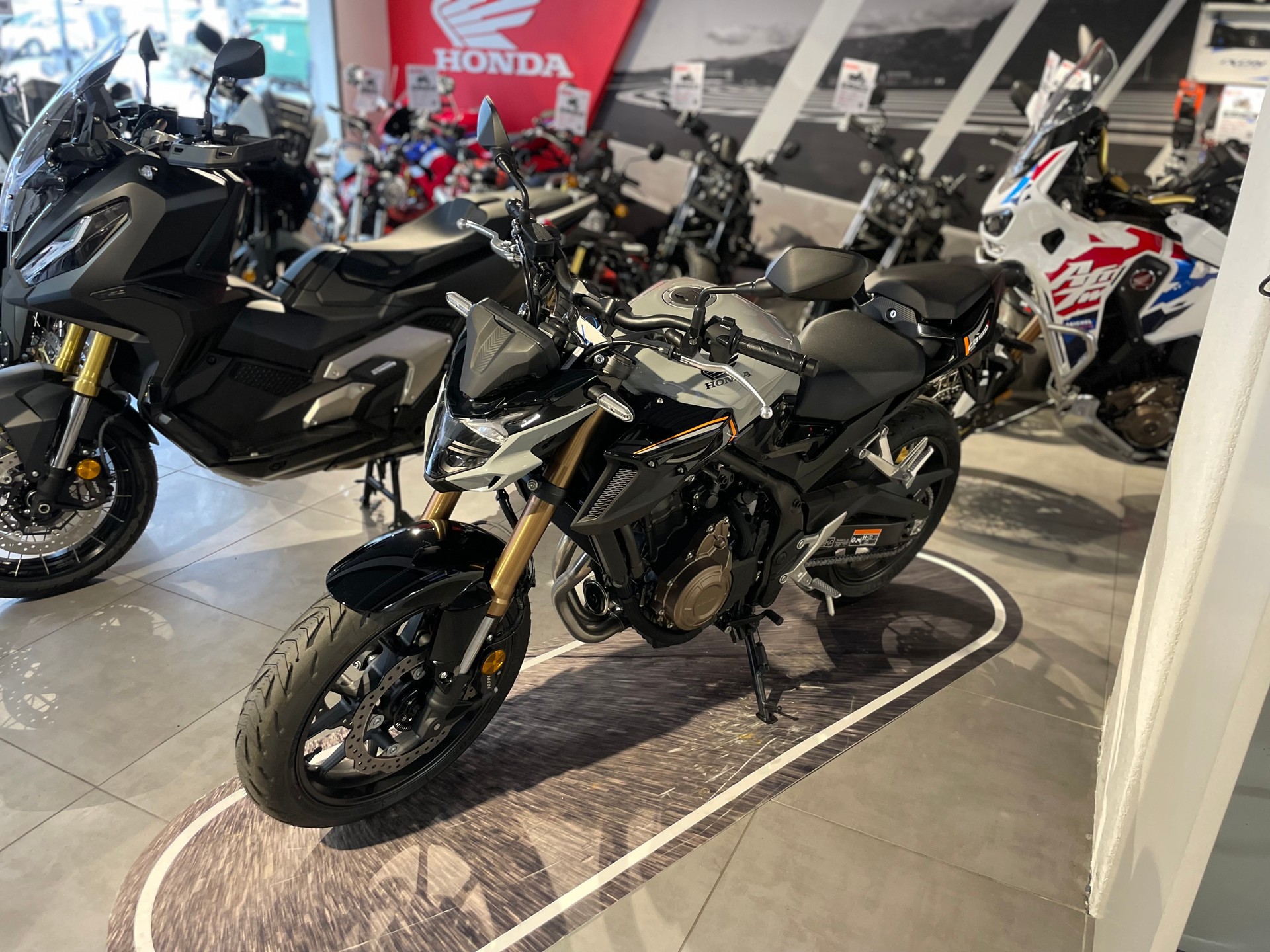 HONDA CB 500 F