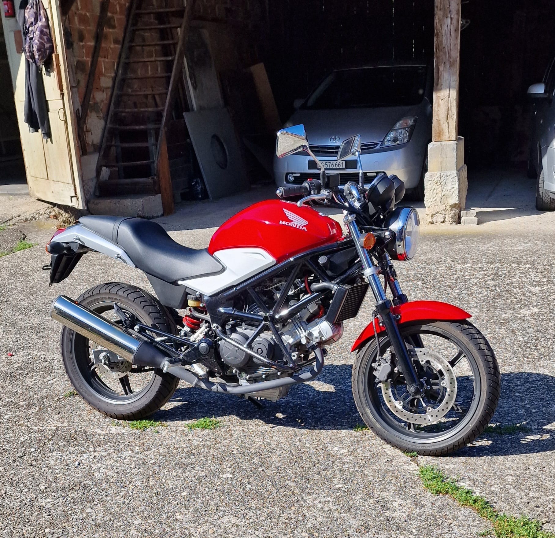 HONDA VTR 250-image-0