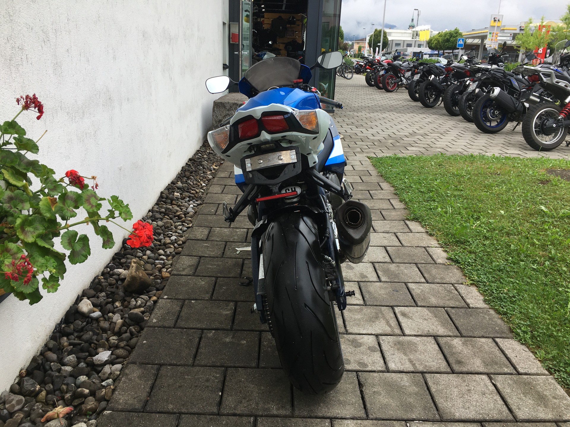SUZUKI GSX-R 1000 L1-showroom-element-2