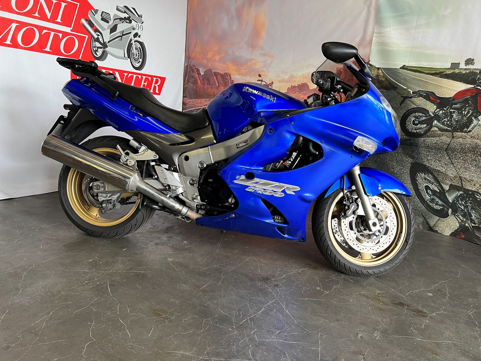 KAWASAKI ZZ-R 1200-showroom-element-2