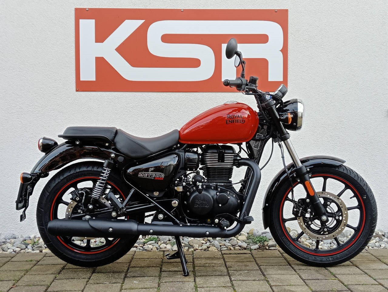 ROYAL ENFIELD METEOR 350 Fireball