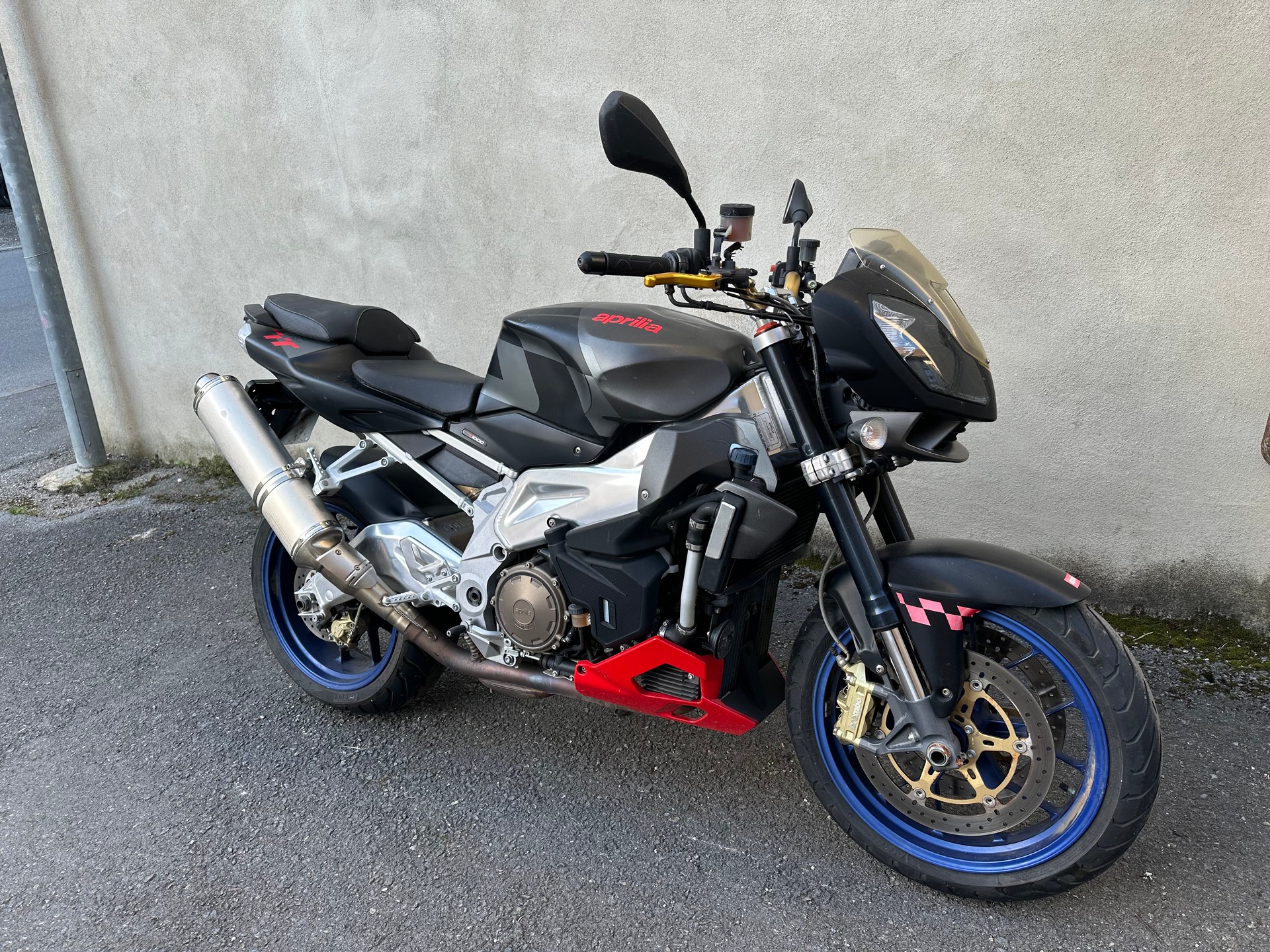 APRILIA Tuono 1000 R