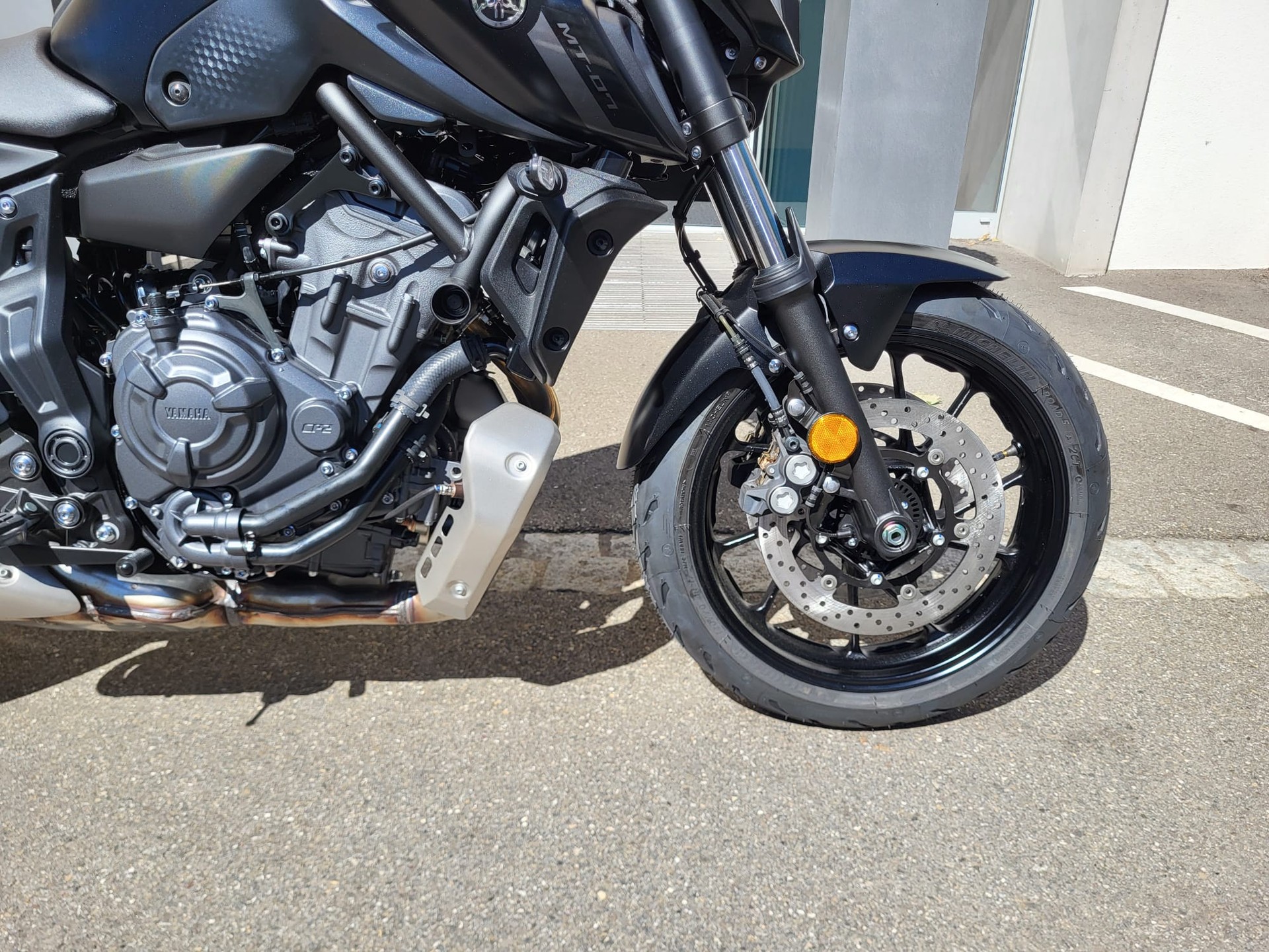 YAMAHA MT-07-showroom-element-2