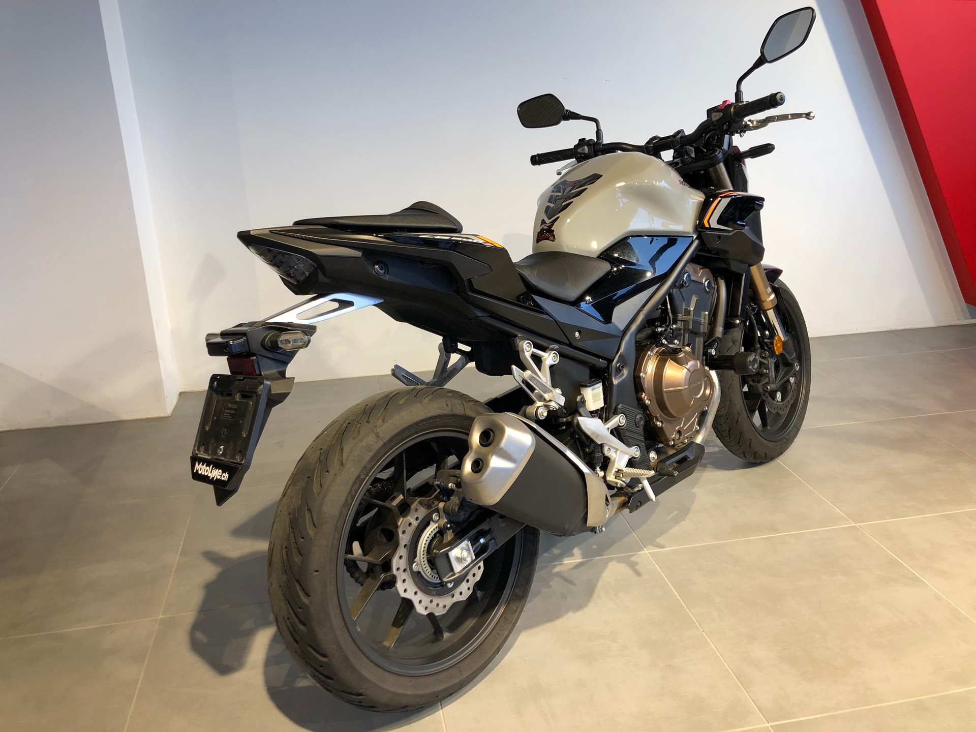 HONDA CB 500 F-showroom-element-1