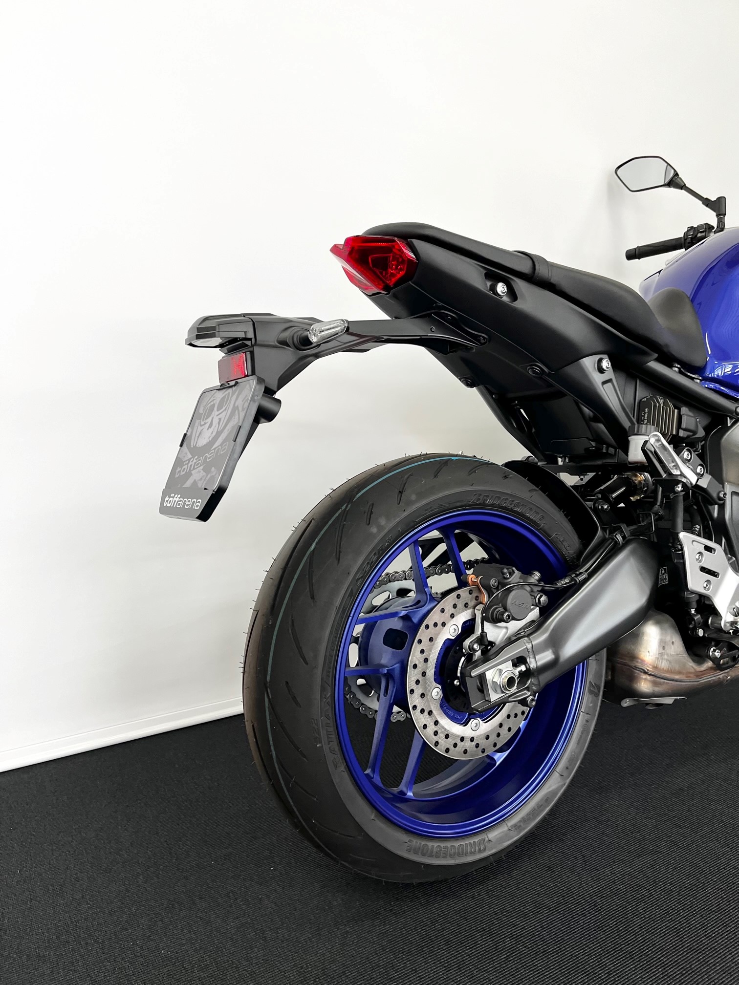 YAMAHA MT-09-showroom-element-3