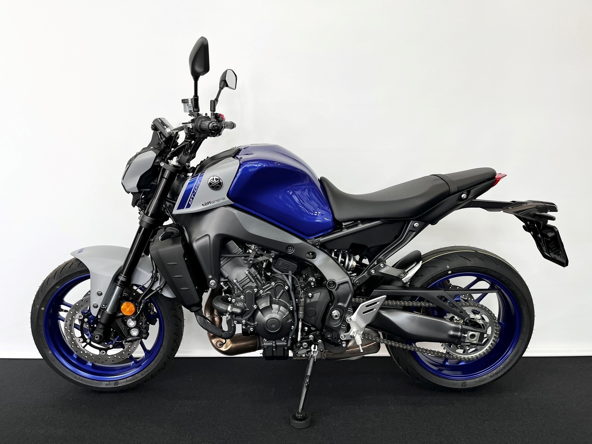 YAMAHA MT-09-showroom-element-1