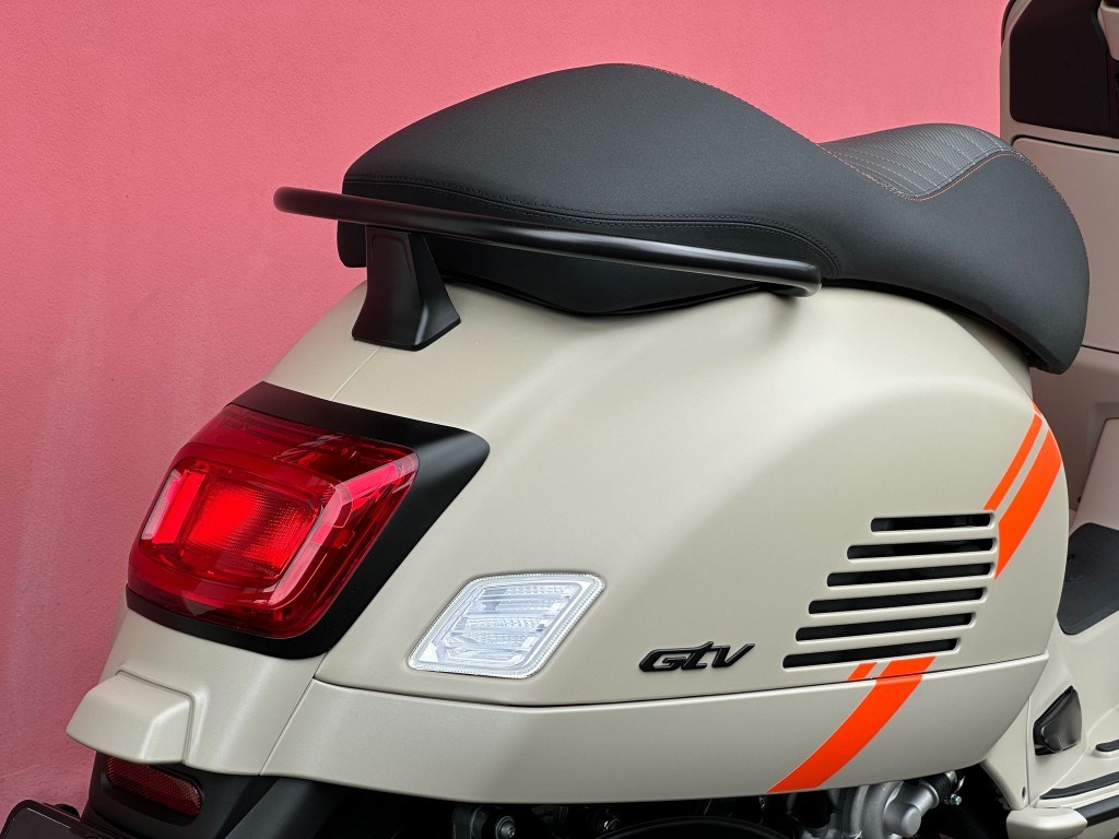 PIAGGIO Vespa GTV 300-image-13