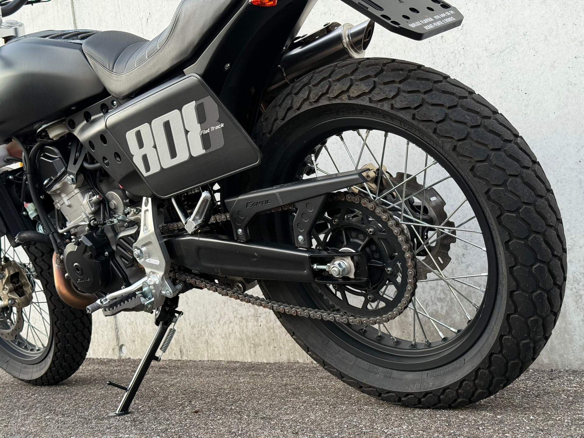 FANTIC Caballero 500 Flat Track-image-13