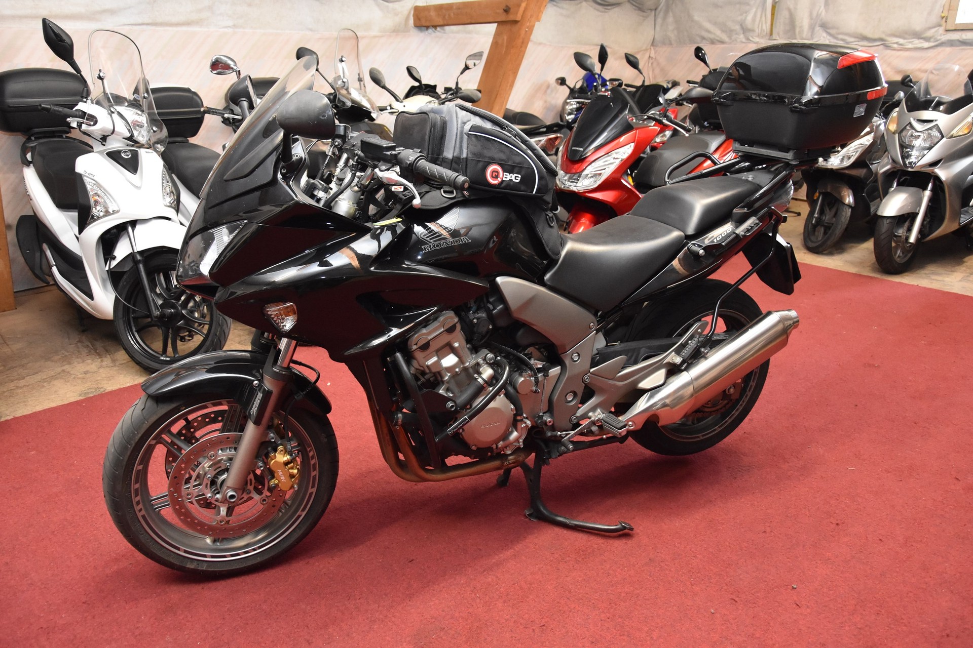 HONDA CBF 1000 ABS-image-1