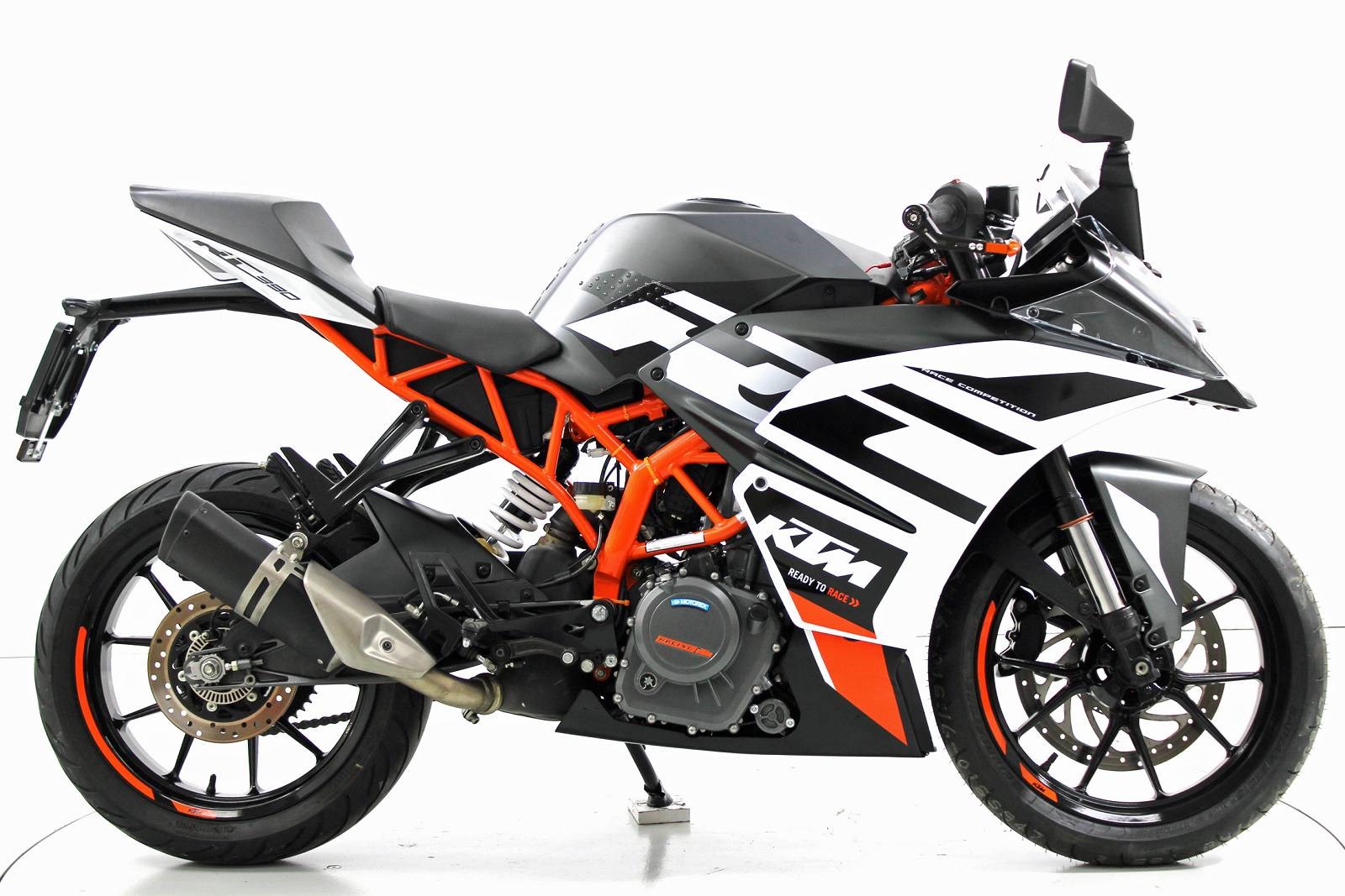 KTM RC 390 ABS-showroom-element-3