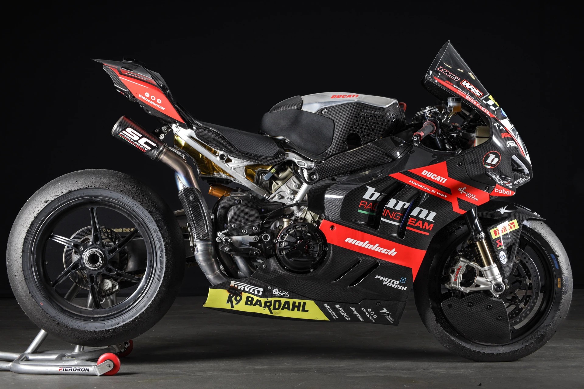 DUCATI Panigale V4 S-showroom-element-1