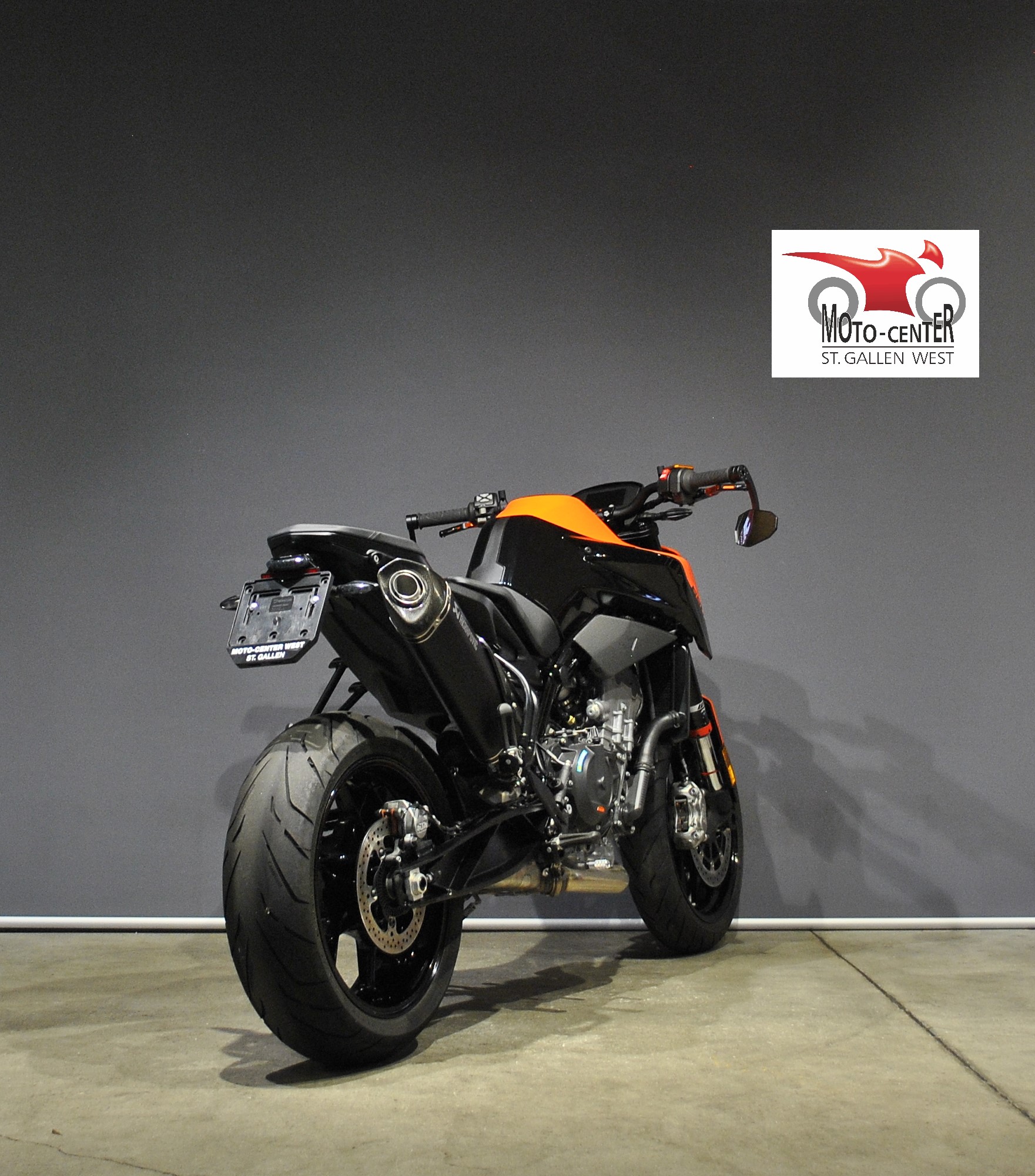 KTM 890 Duke-image-4