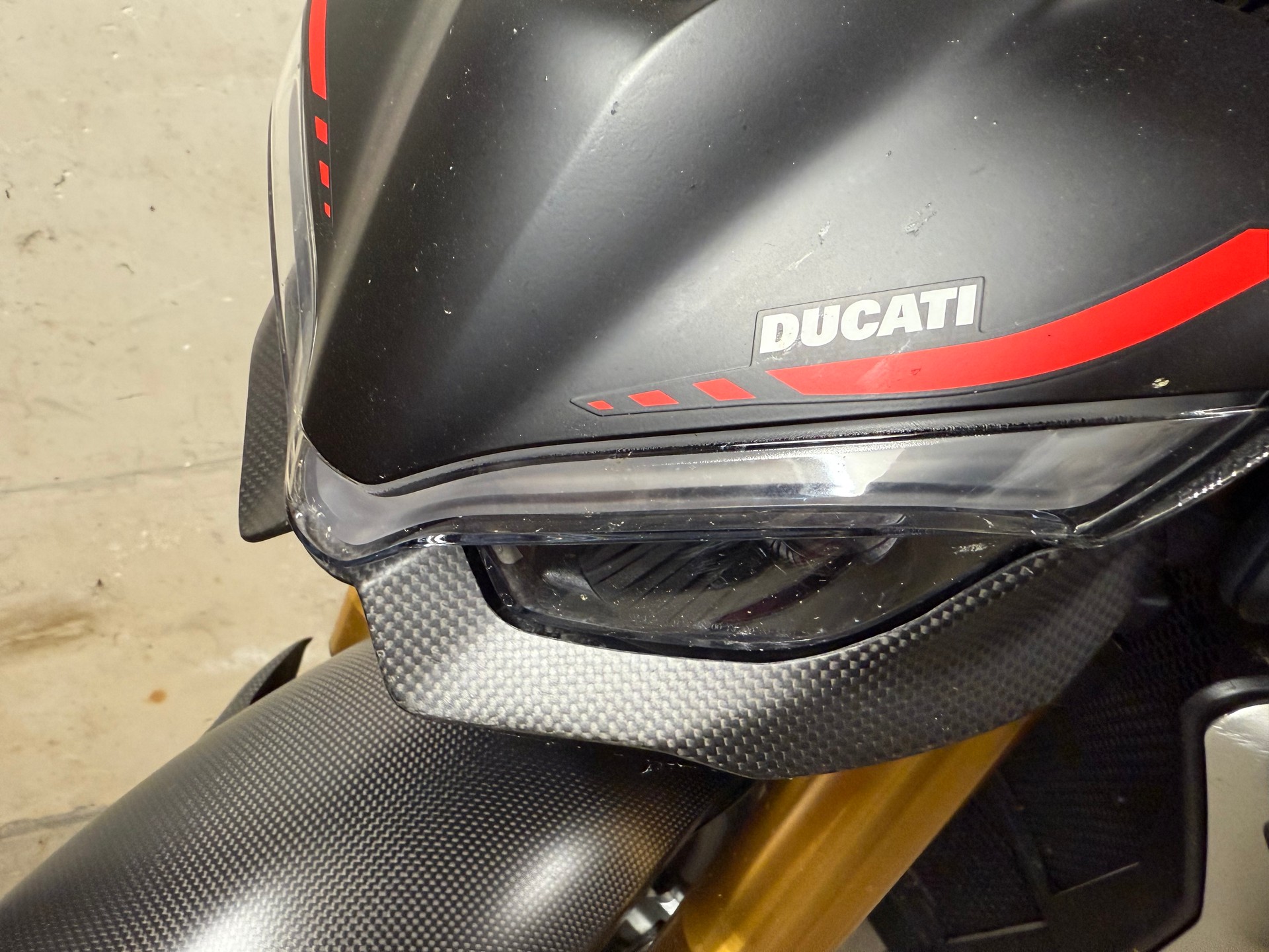 DUCATI Streetfighter V4 SP-image-8