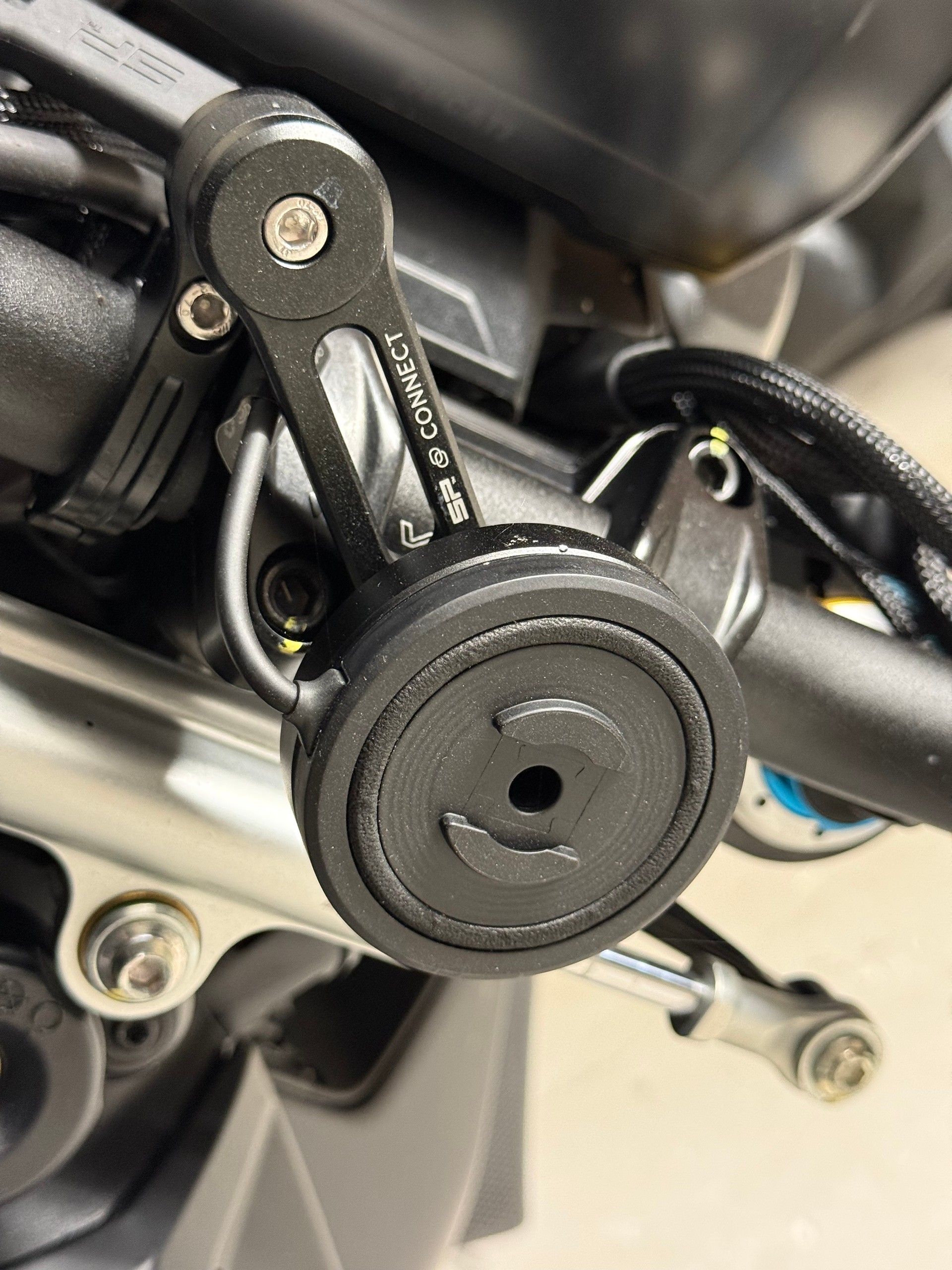 DUCATI Streetfighter V4 SP-image-9