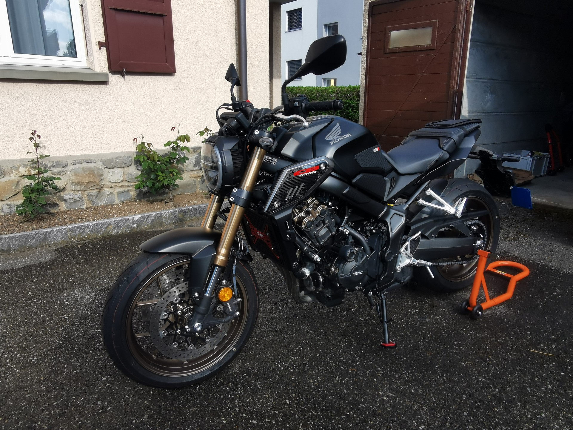 HONDA CB 650 R-image-4