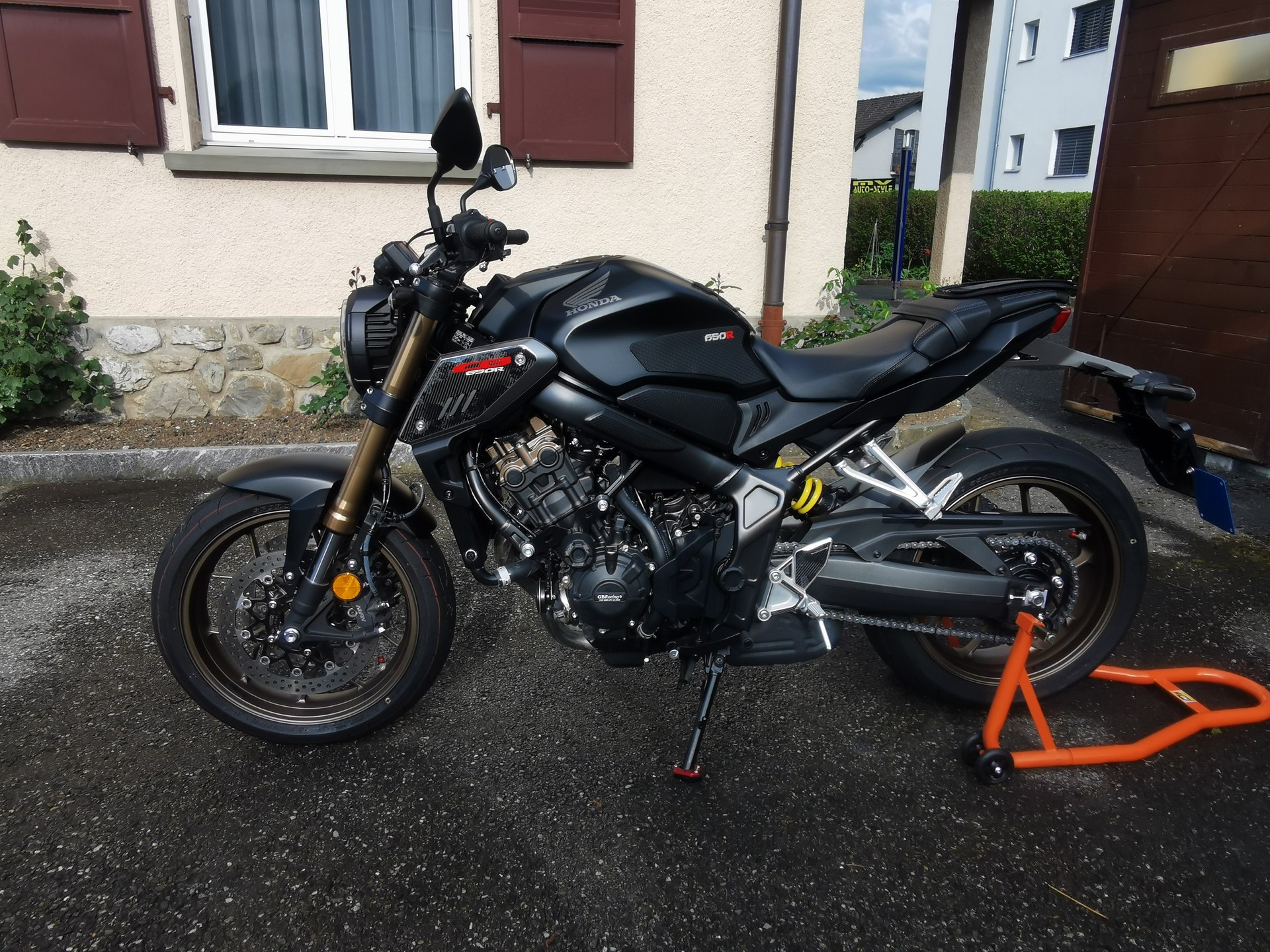 HONDA CB 650 R-image-5