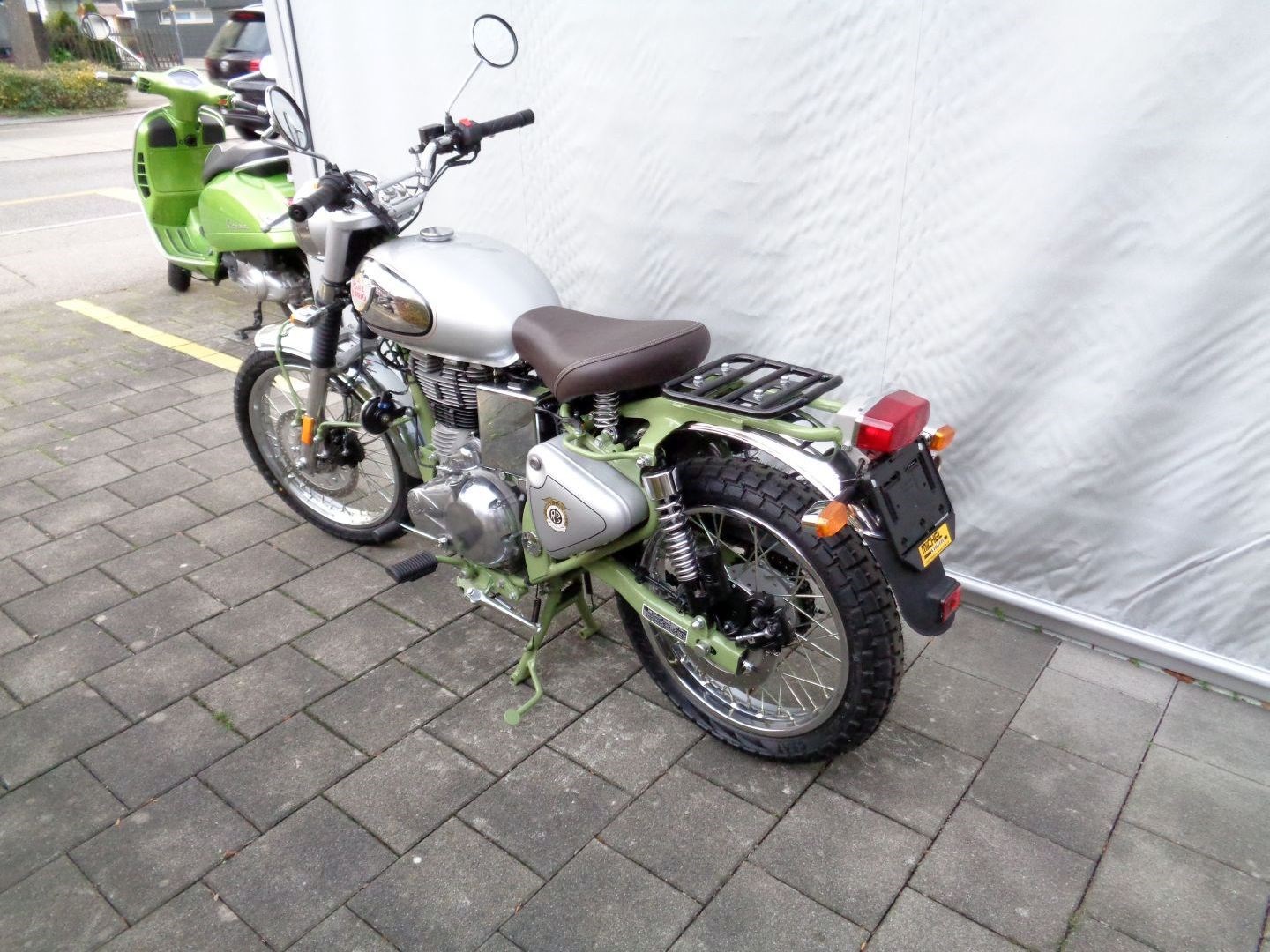 ROYAL ENFIELD BULLET 500 TRIAL-showroom-element-1