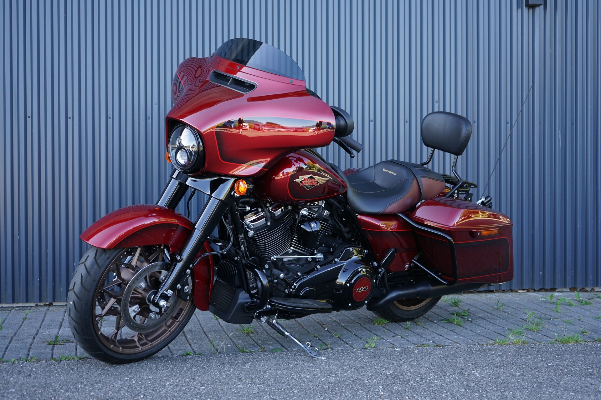 HARLEY-DAVIDSON FLHXSANV Street Glide Special Anniversary 114-showroom-element-1
