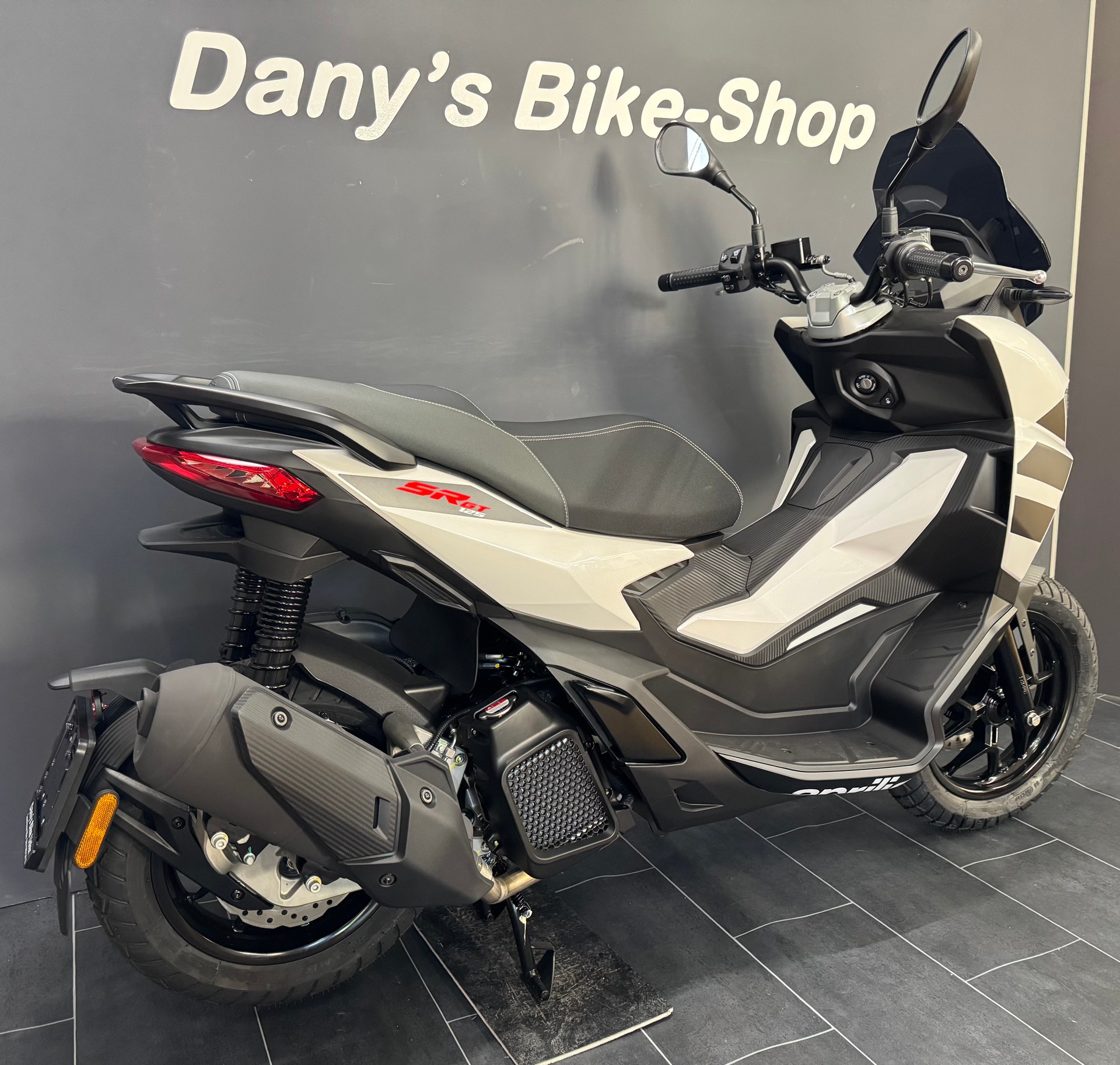 APRILIA SR 125 GT ABS E5+-image-3
