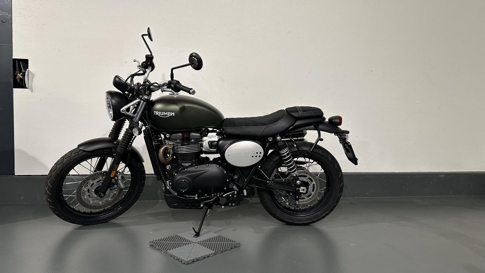 TRIUMPH Scrambler 900