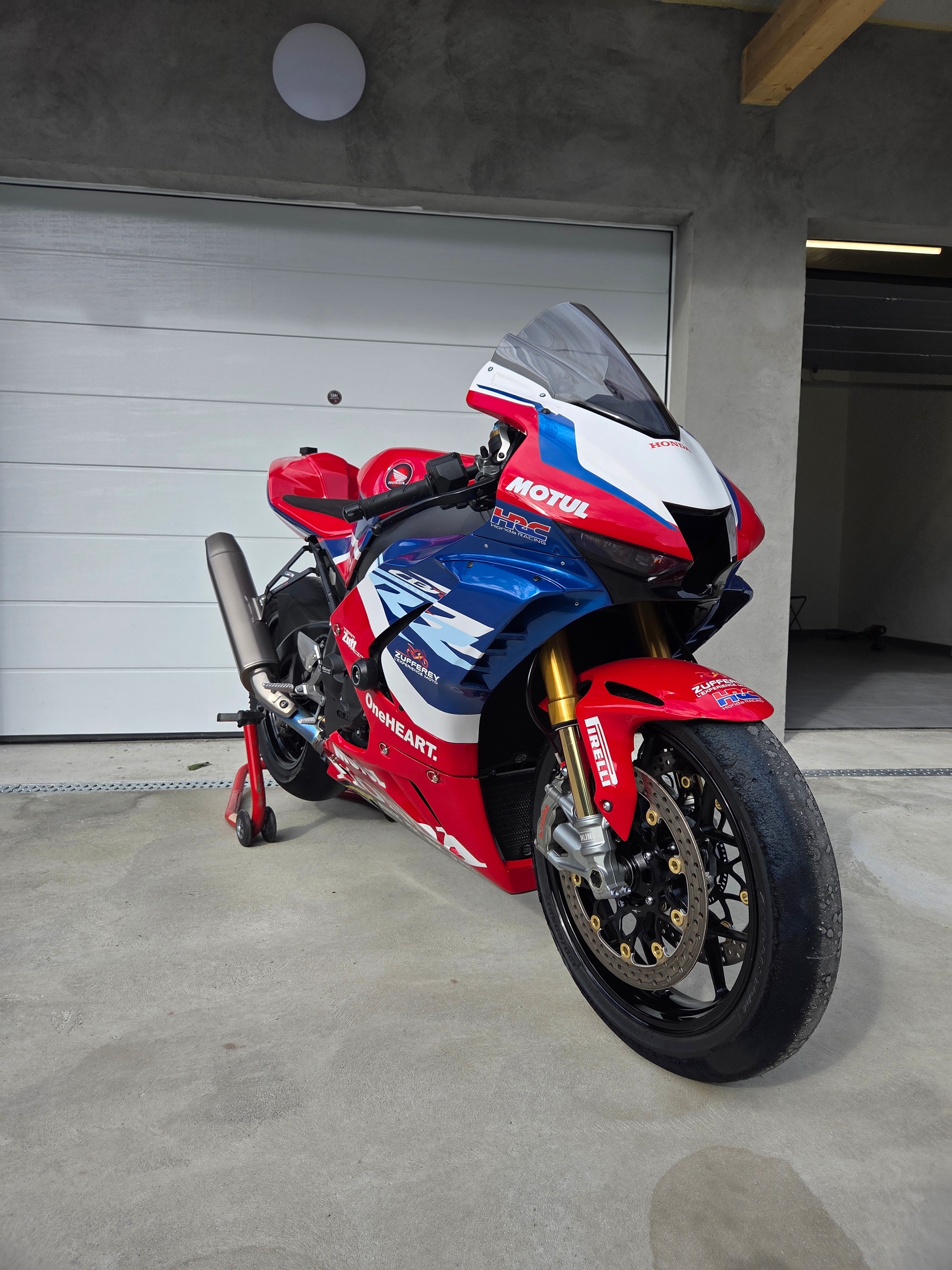 HONDA CBR 1000 RR-R SP
