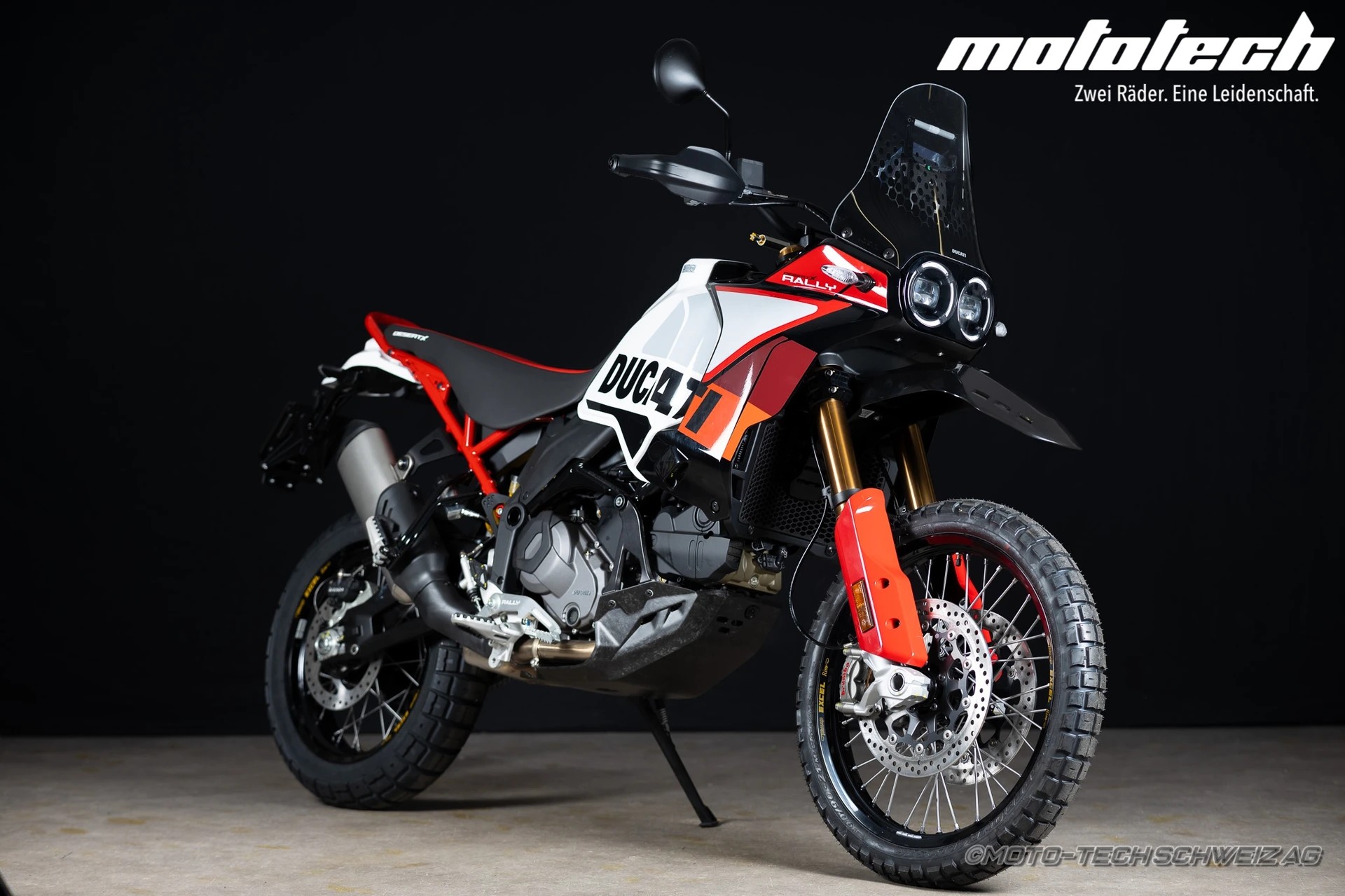 DUCATI Desert X Rally