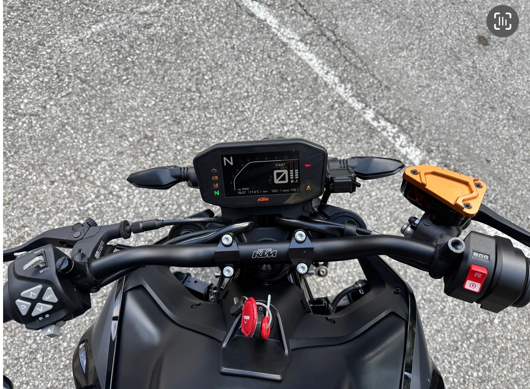 KTM 890 Duke-image-7