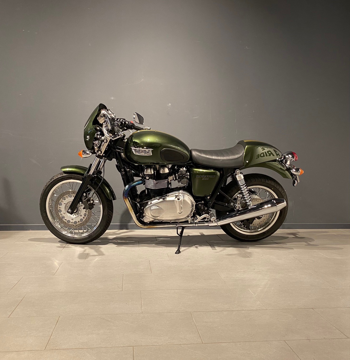 TRIUMPH Thruxton 900 i (25kW)-showroom-element-3
