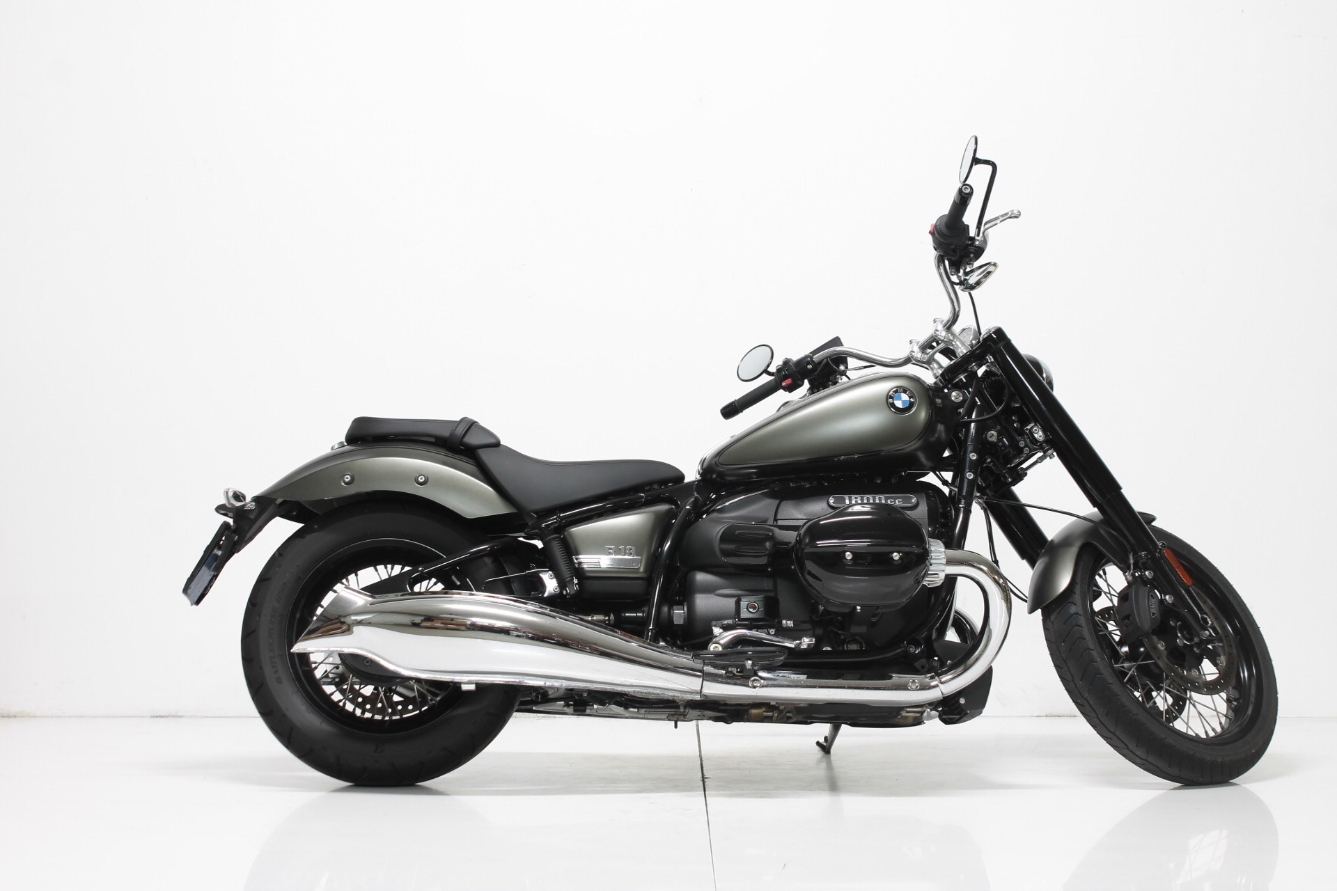 BMW R 18-showroom-element-3