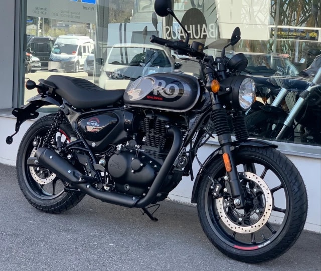 ROYAL ENFIELD Hntr 350 Dapper-showroom-element-1
