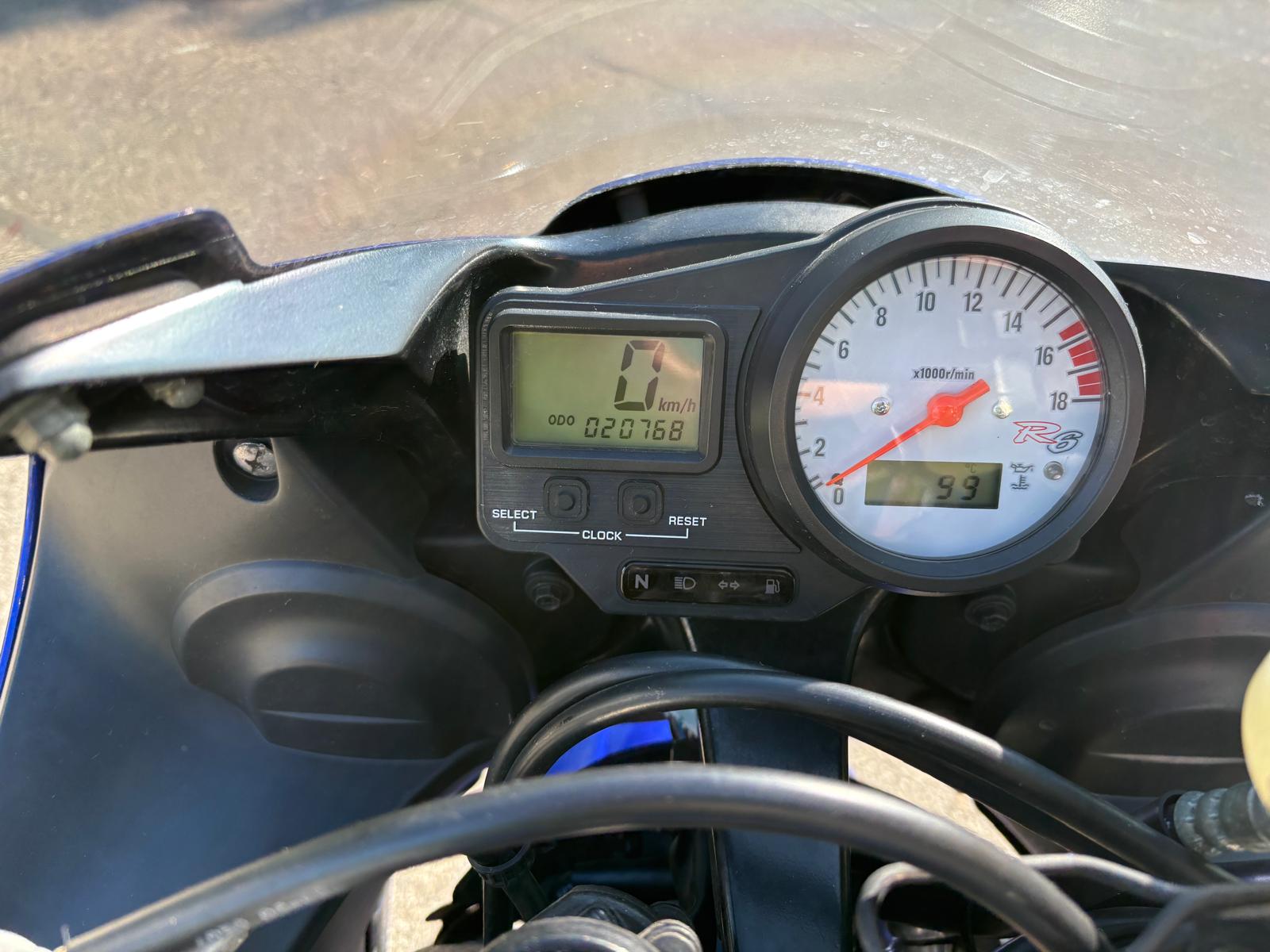 YAMAHA YZF-R6-image-9