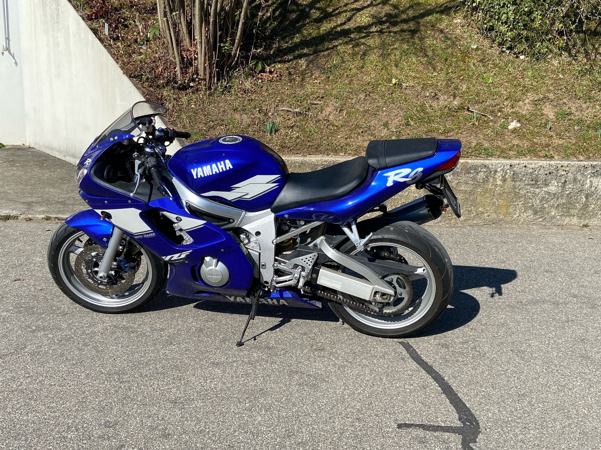 YAMAHA YZF-R6-image-1