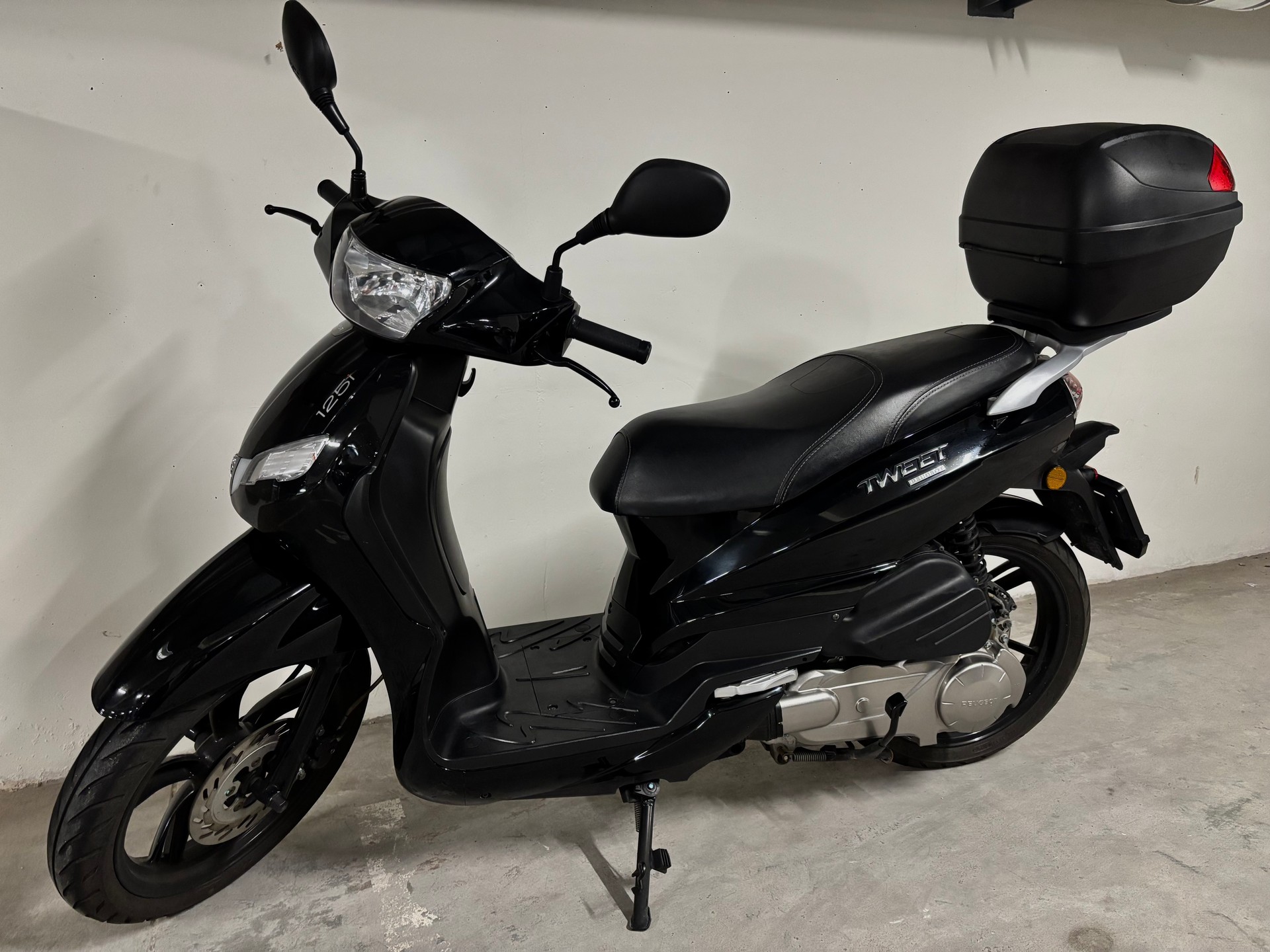 PEUGEOT Tweet 125