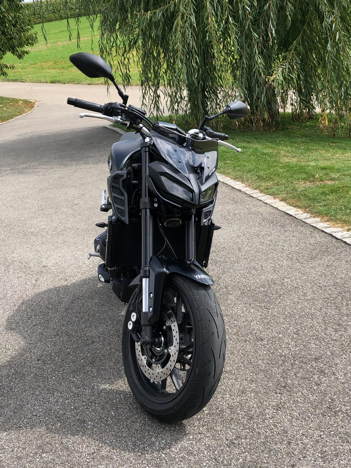 YAMAHA Tracer 900 ABS-showroom-element-1