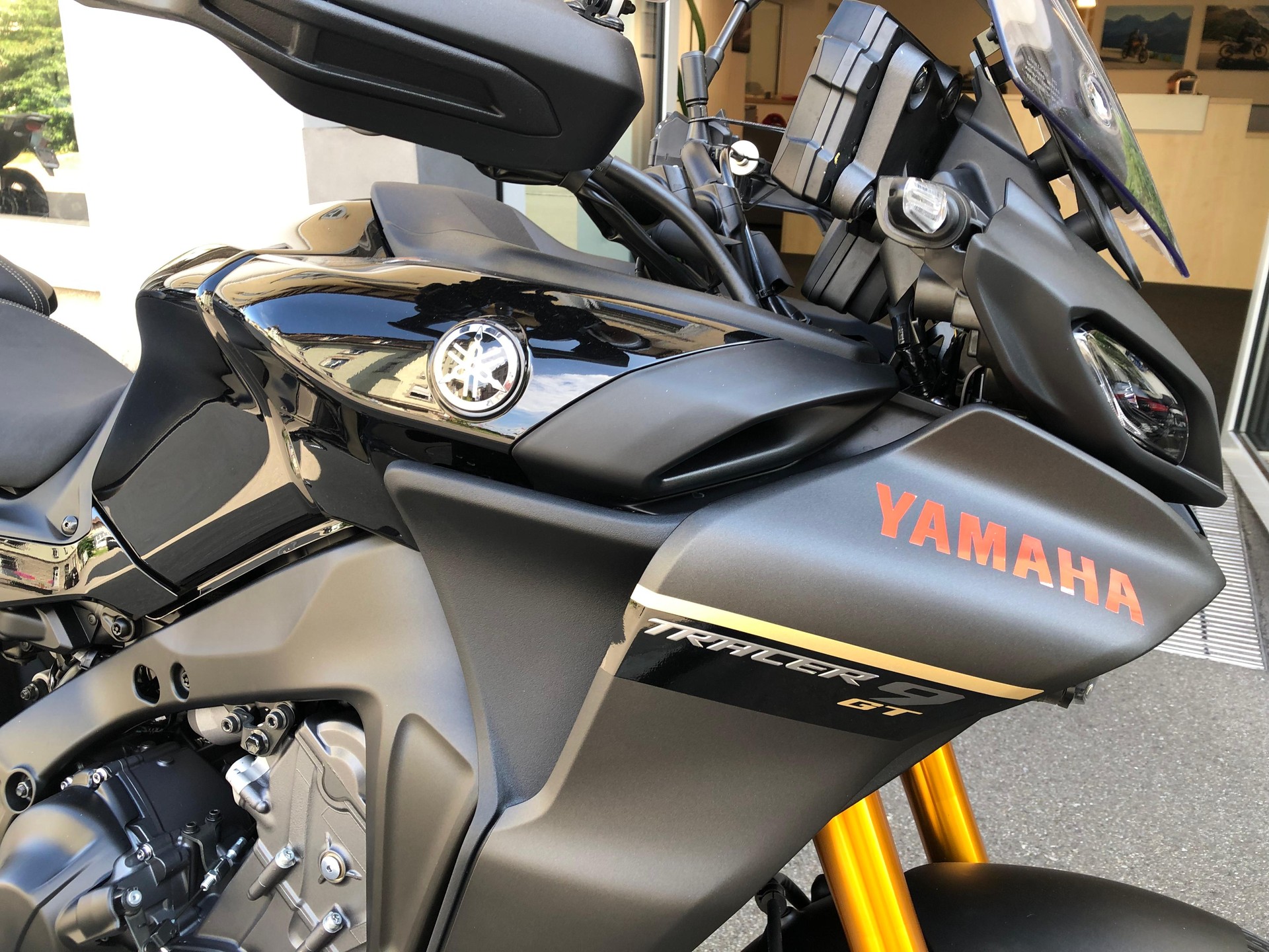 YAMAHA Tracer 9 GT-showroom-element-1